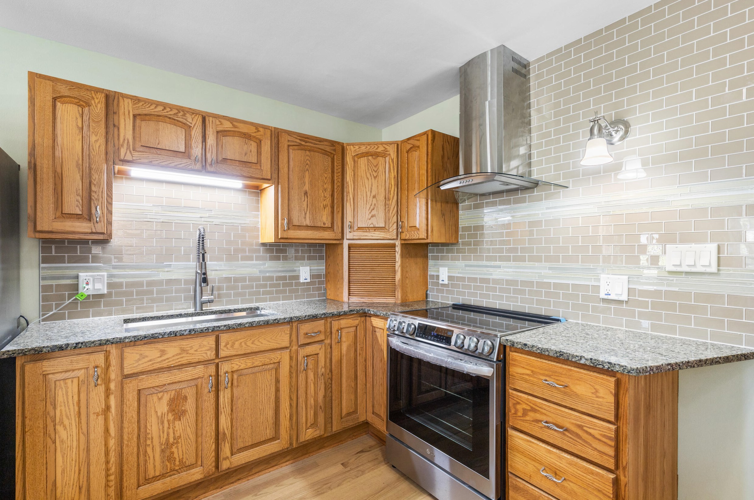 4320 100, Milwaukee WI 53225-4725 exterior