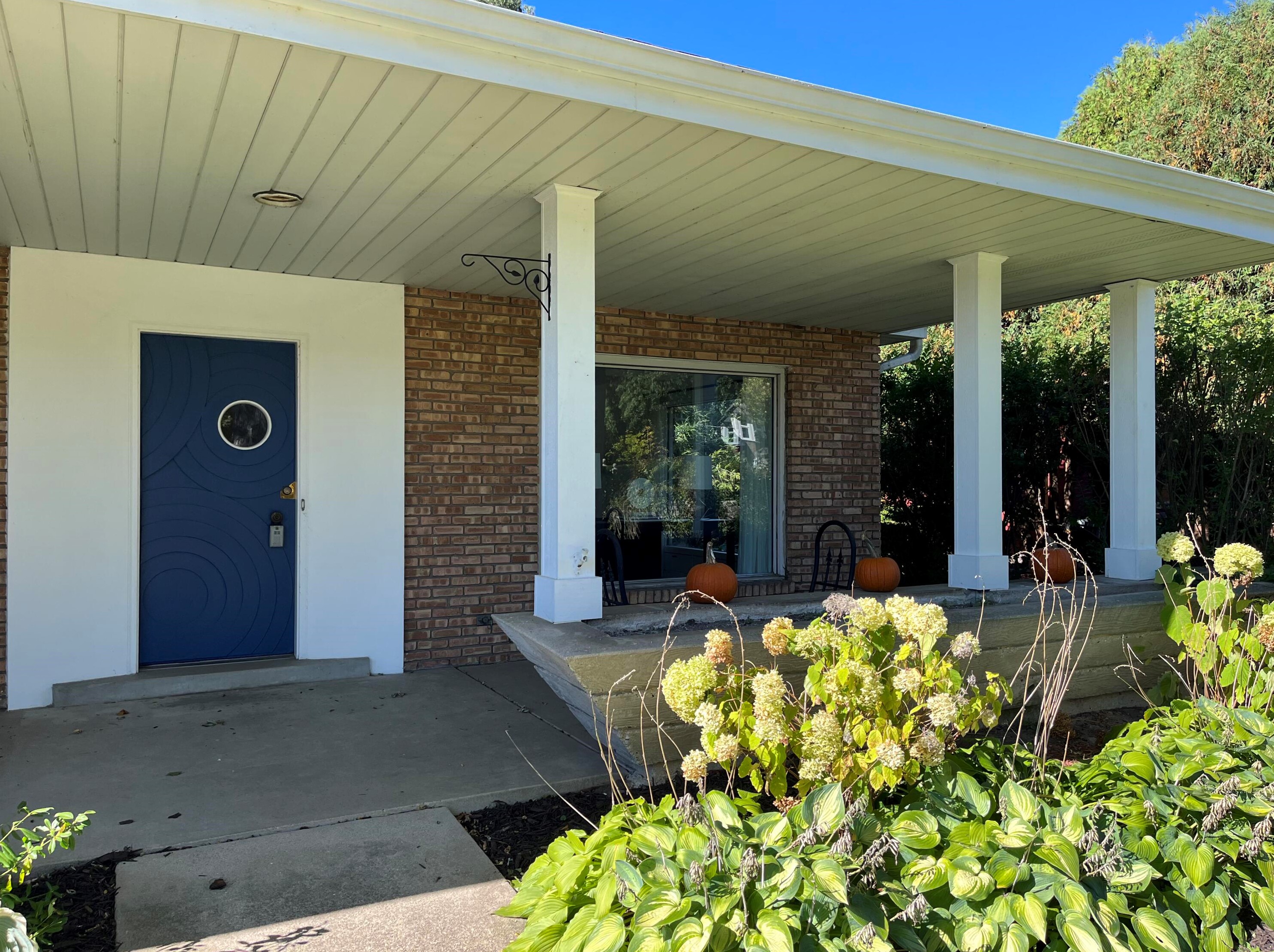 4315 Lk Dr, Milwaukee WI 53211-1725 exterior