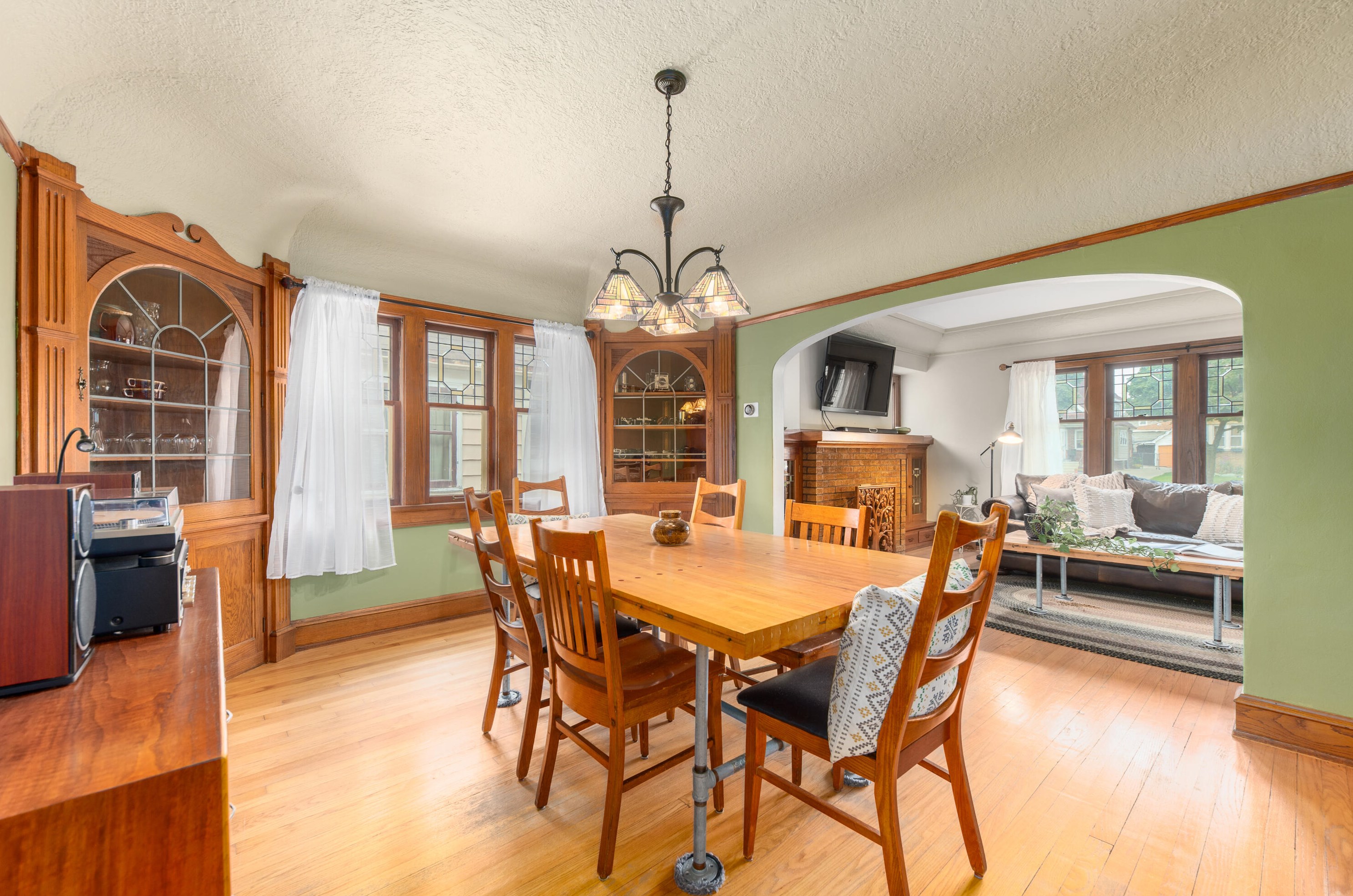 2461 60, Milwaukee WI 53219-2130 exterior