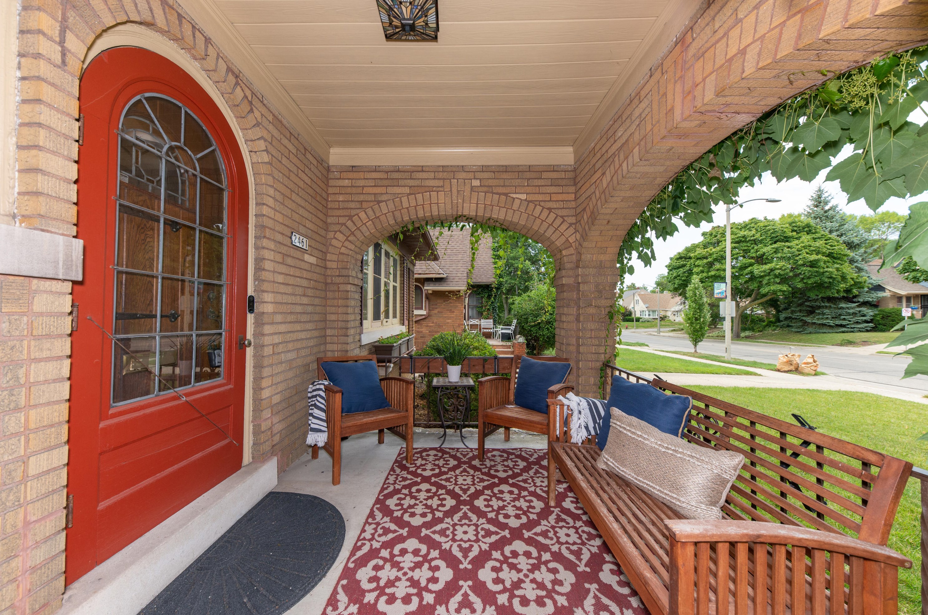 2461 60, Milwaukee WI 53219-2130 exterior