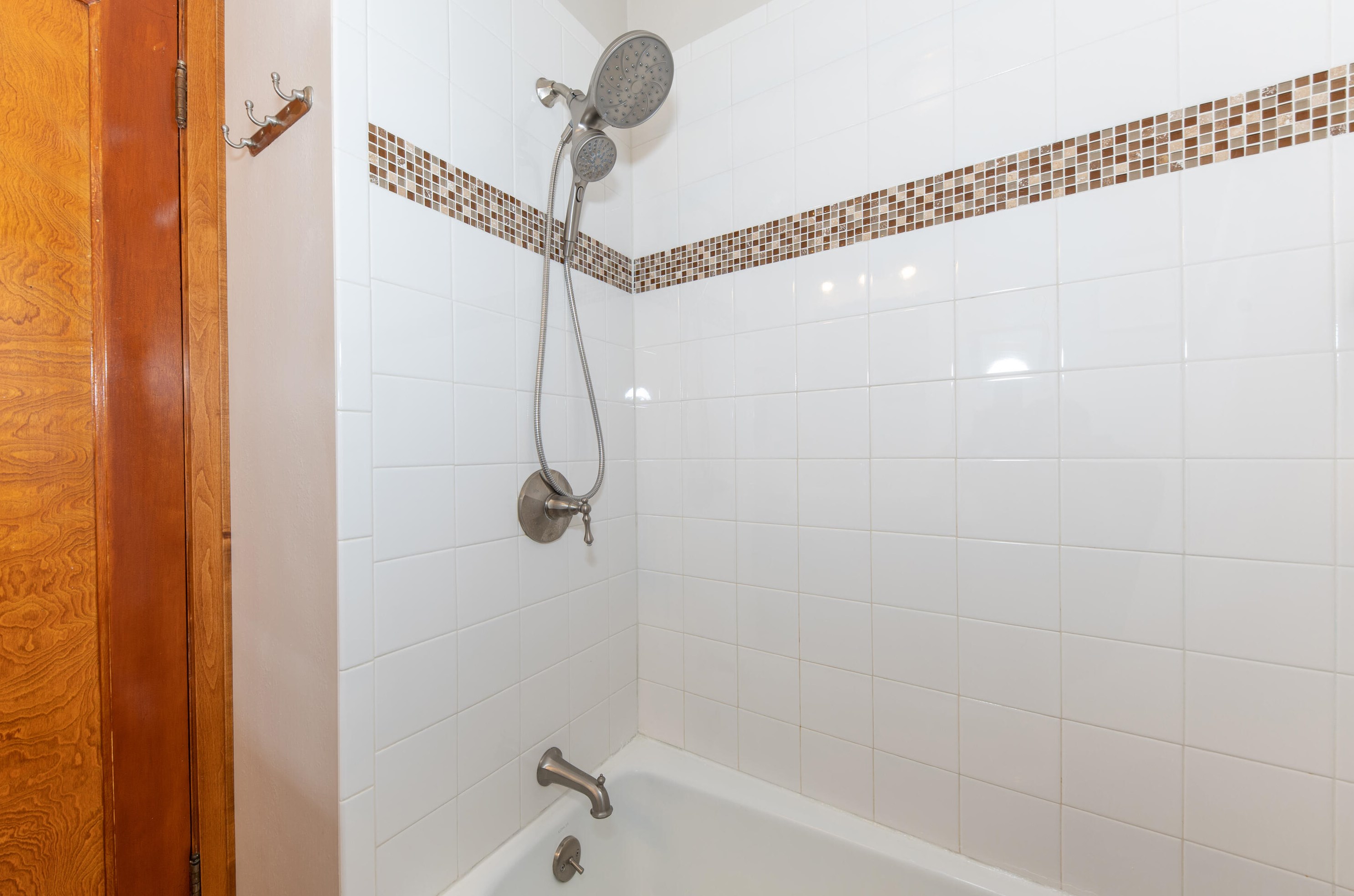 2461 60, Milwaukee WI 53219-2130 exterior