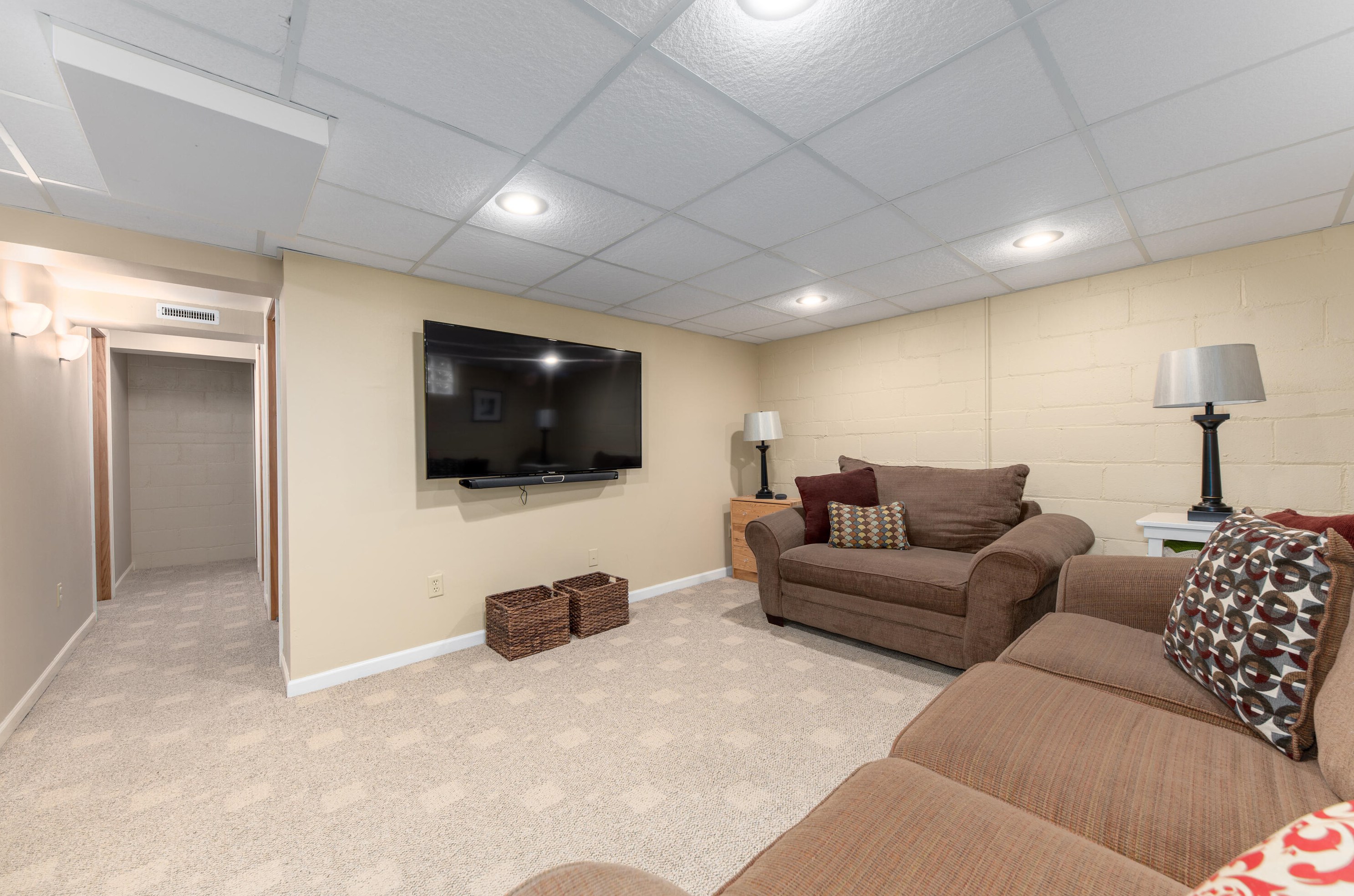 2461 60, Milwaukee WI 53219-2130 exterior