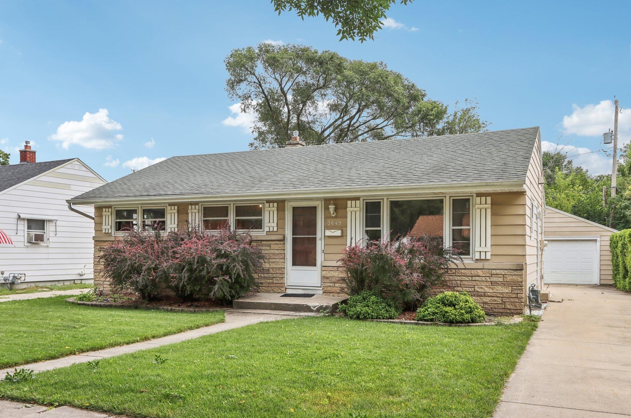 3648 S 55th St, Milwaukee, WI 53220