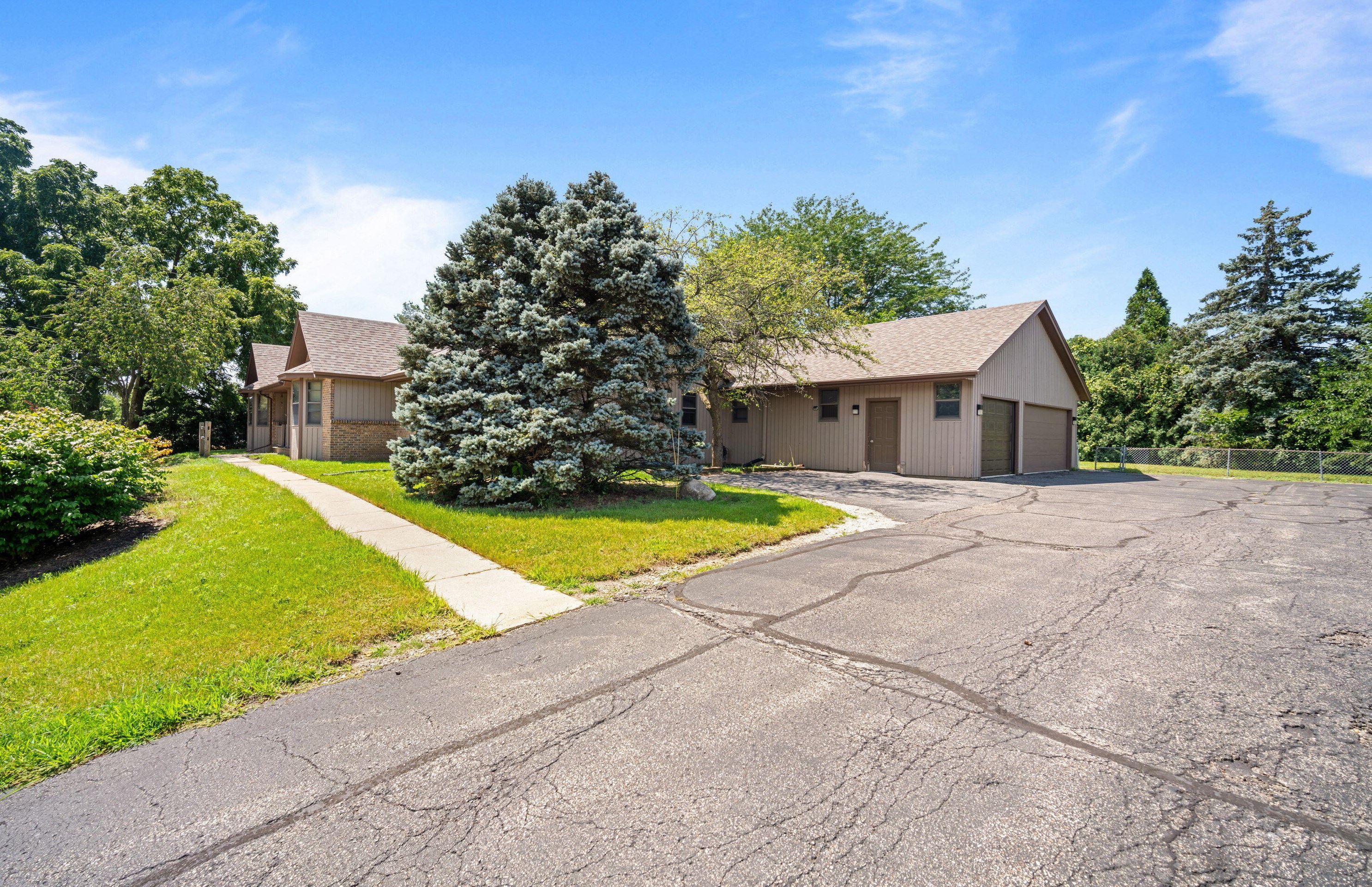 373 Church St, Lyons, WI 53105