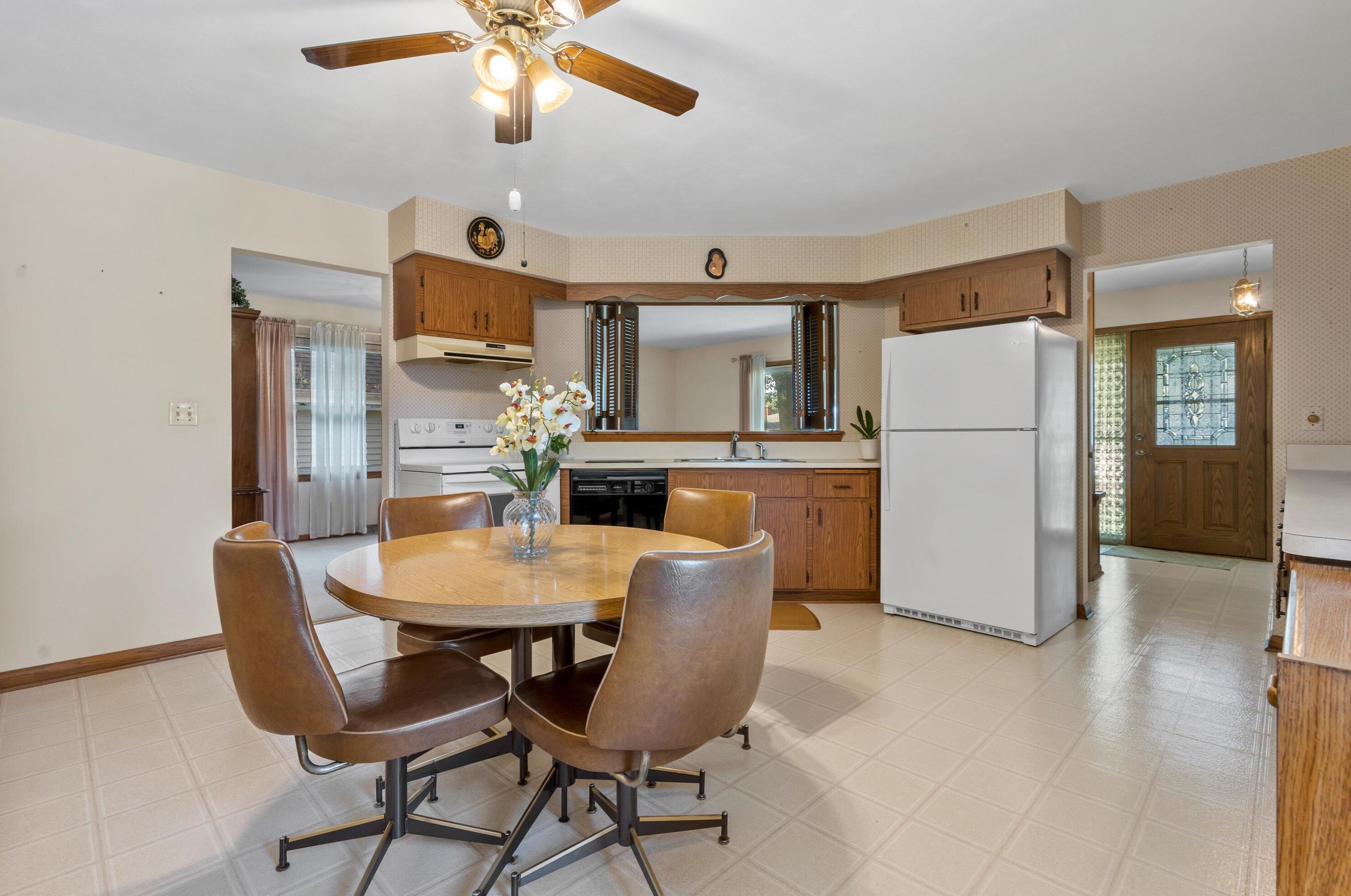4056 S 58th St, Milwaukee, WI 53220