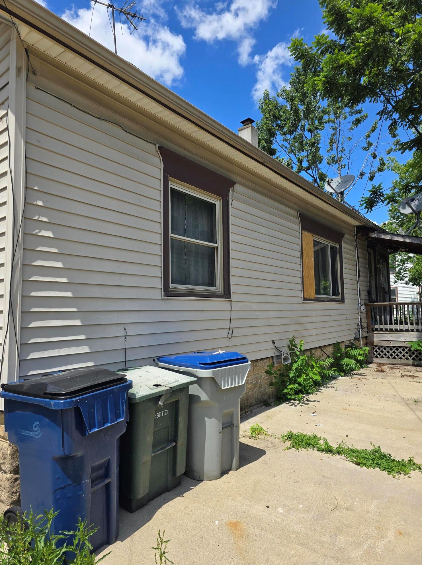 2022 W Mineral St, Milwaukee, WI 53204