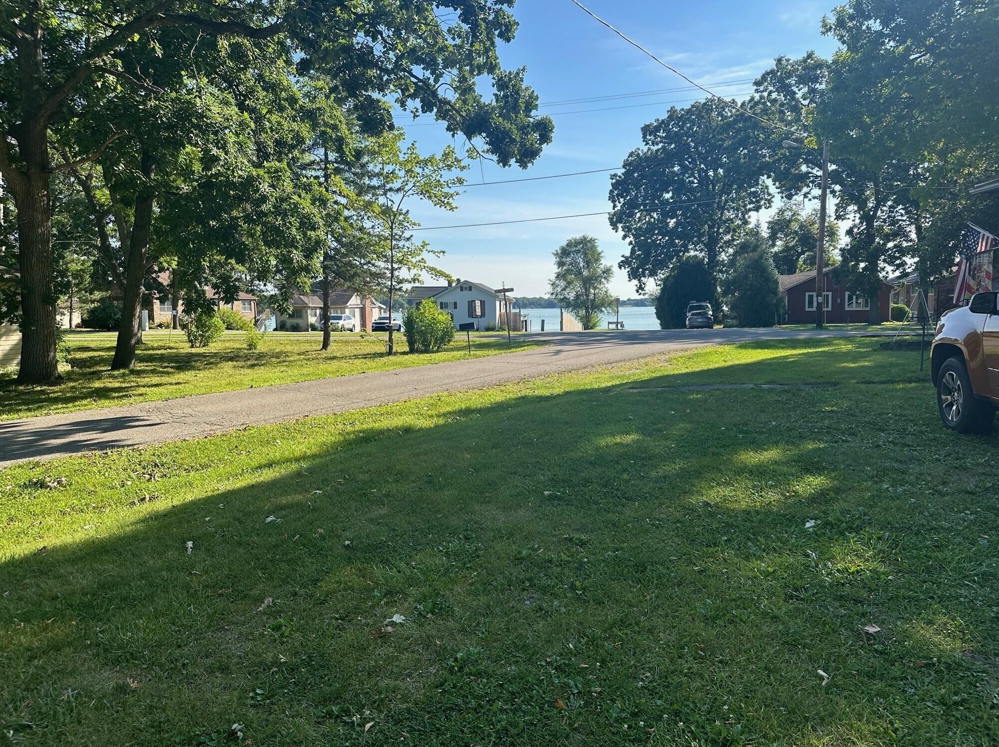 24711 Jackson St, Kansasville, WI 53139