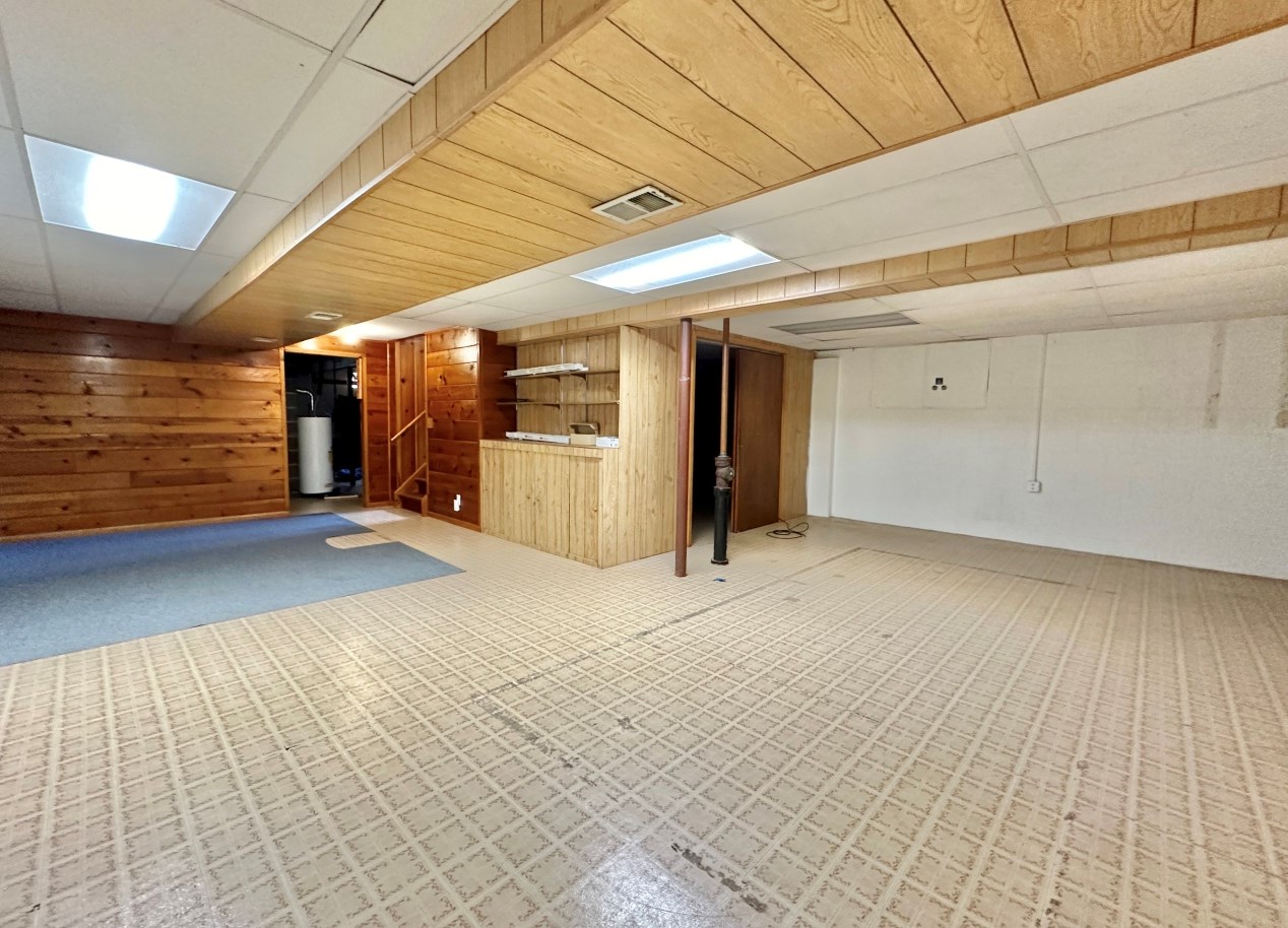 709 Madison Dr, Delavan WI  53115-2309 exterior