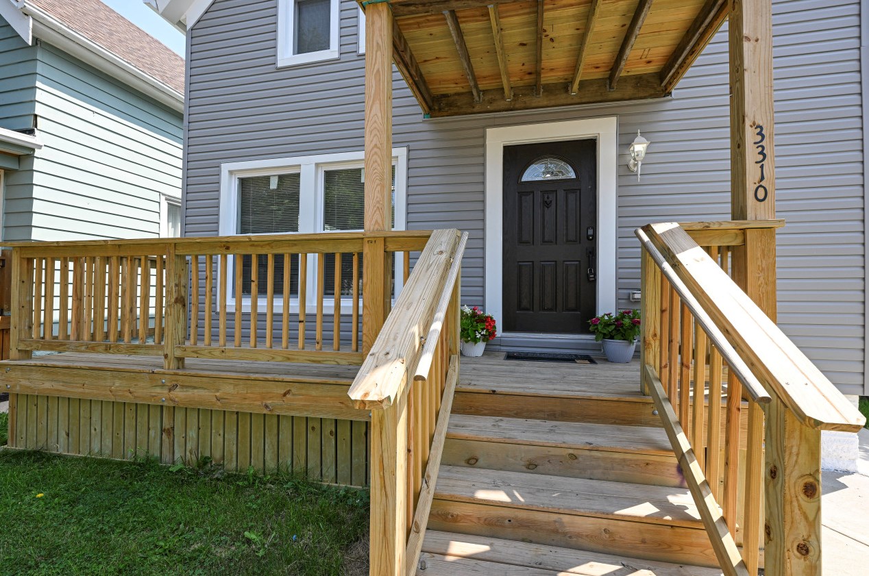 3310 N Pierce St, Milwaukee, WI 53212