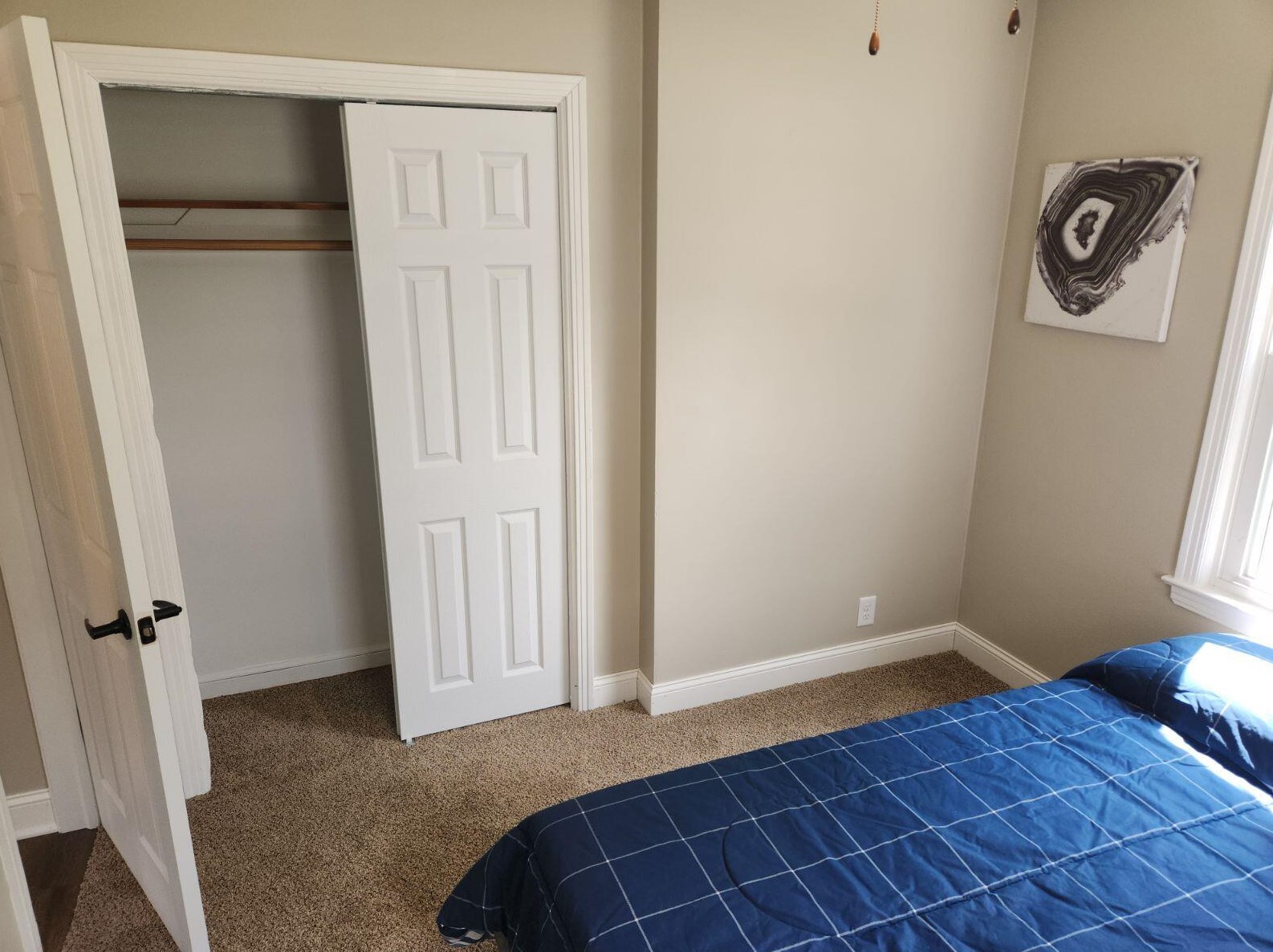 8144 Lisbon Ave, Milwaukee WI 53222-3827 exterior