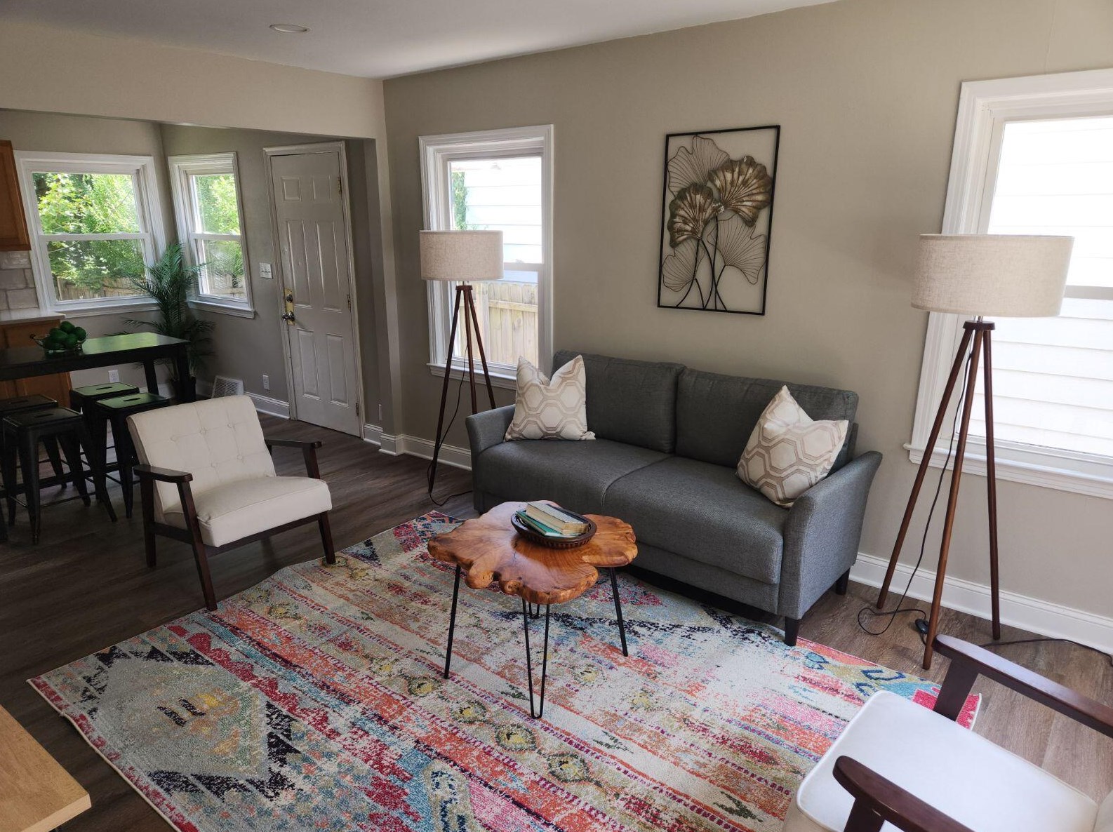 8144 Lisbon Ave, Milwaukee WI 53222-3827 exterior