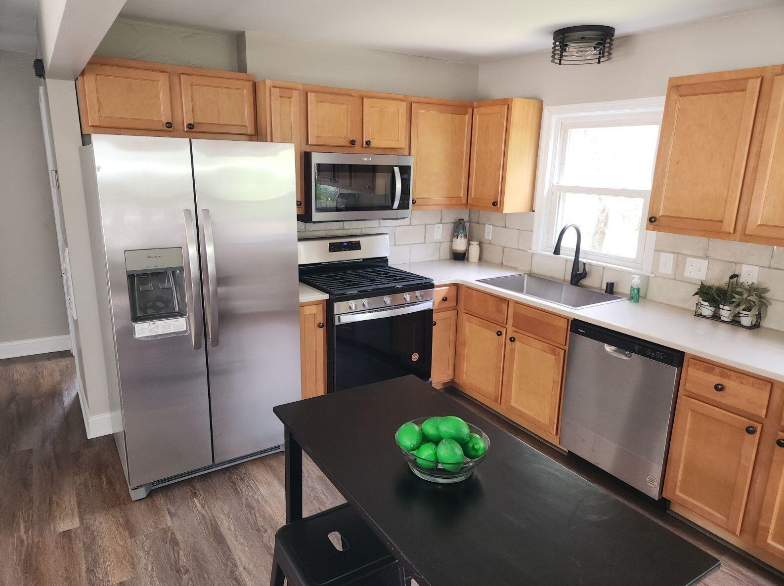 8144 Lisbon Ave, Milwaukee WI 53222-3827 exterior