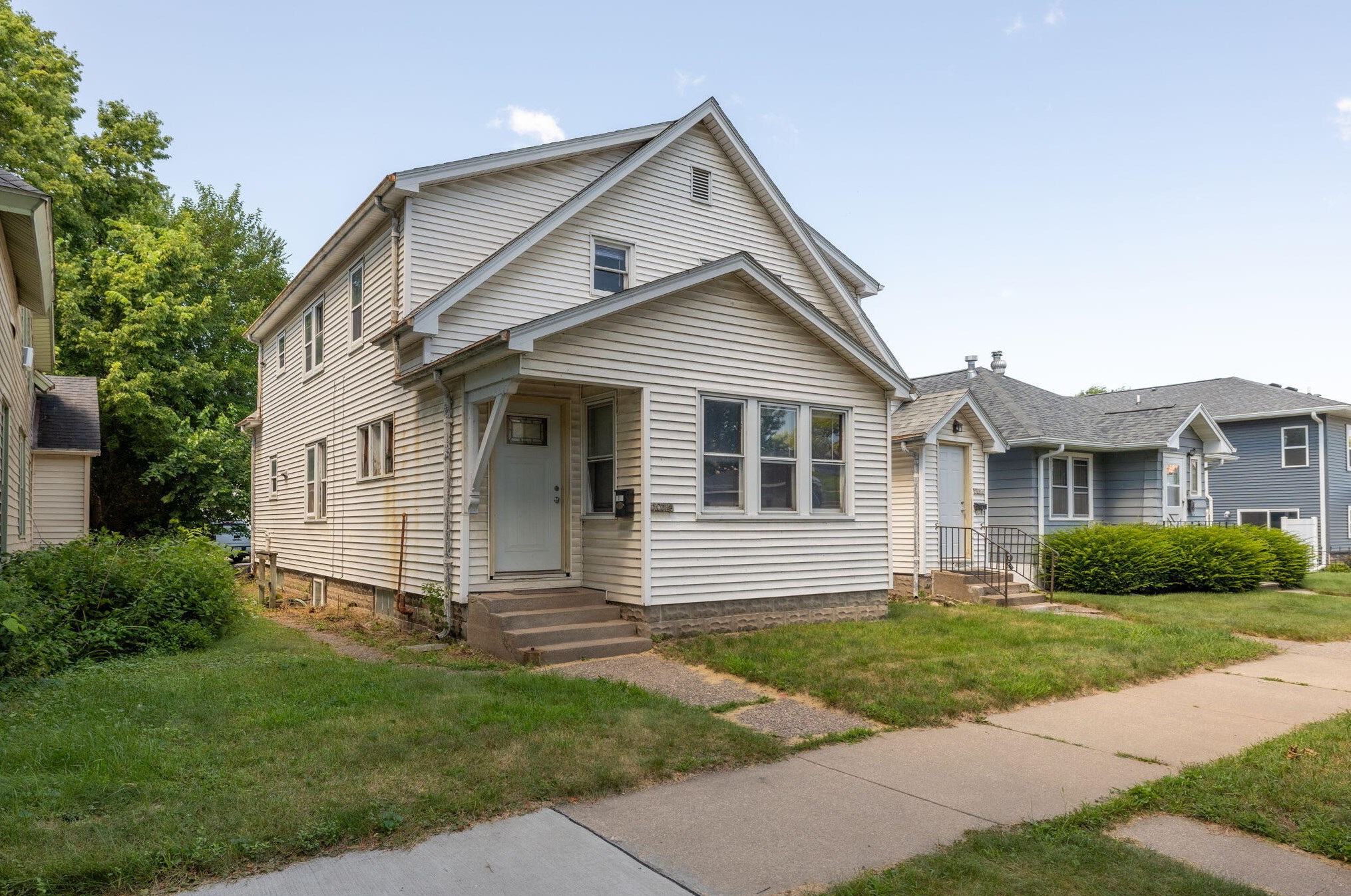 1012 7th St #1014, La Crosse, WI 54601