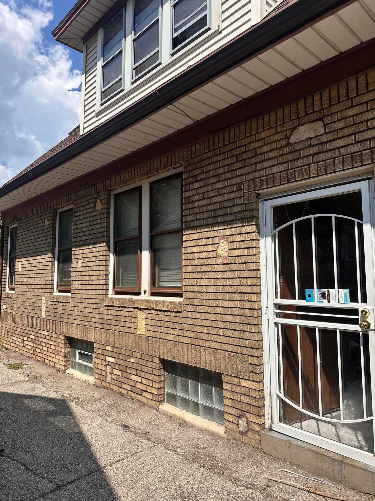 2608 60, Milwaukee WI 53219-2601 exterior