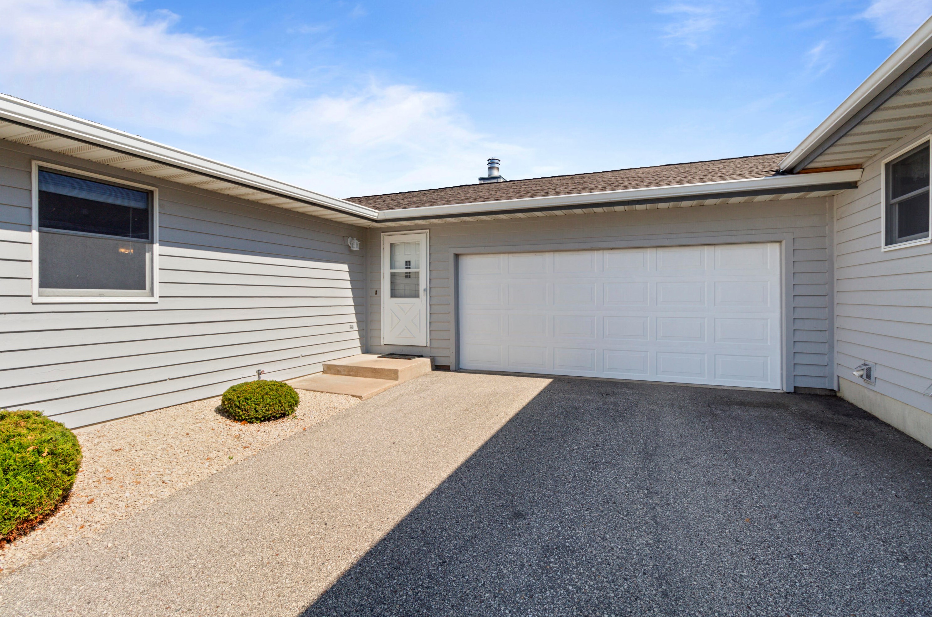 3453 Woodbridge Ct, La Crosse, WI 54601