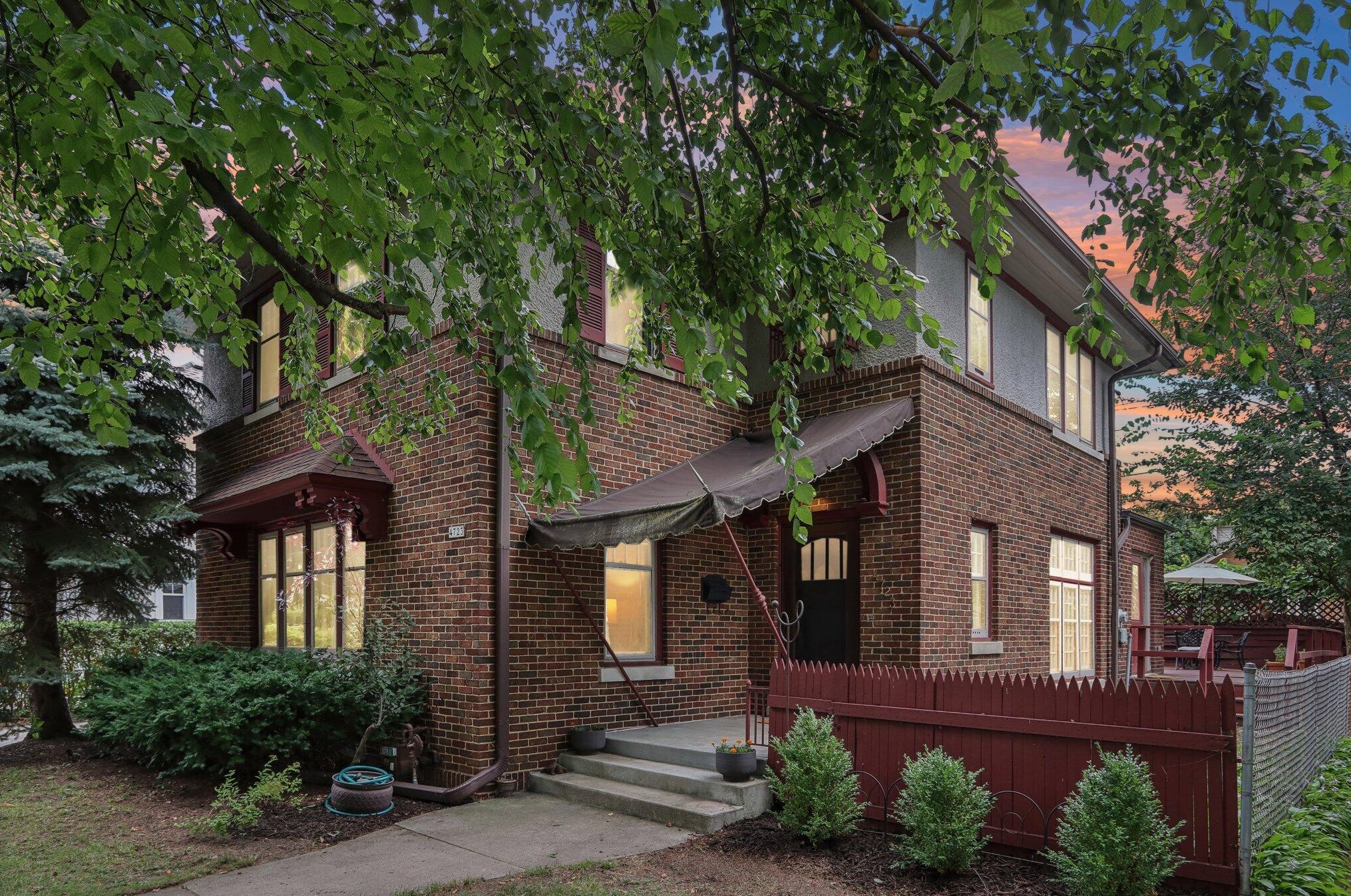 4723 W Woodlawn Ct, Milwaukee, WI 53208