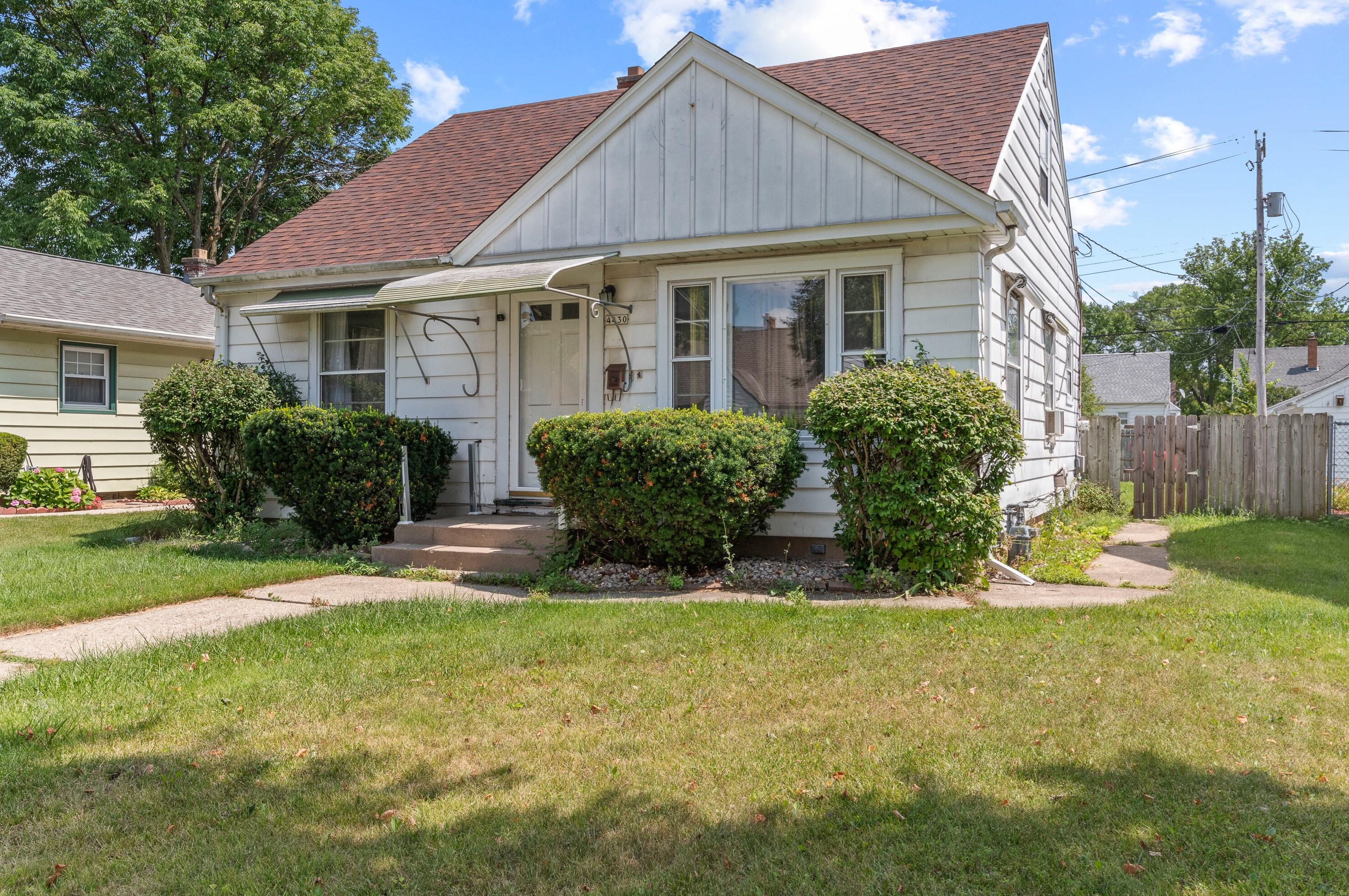 4430 N 66th St, Milwaukee, WI 53218