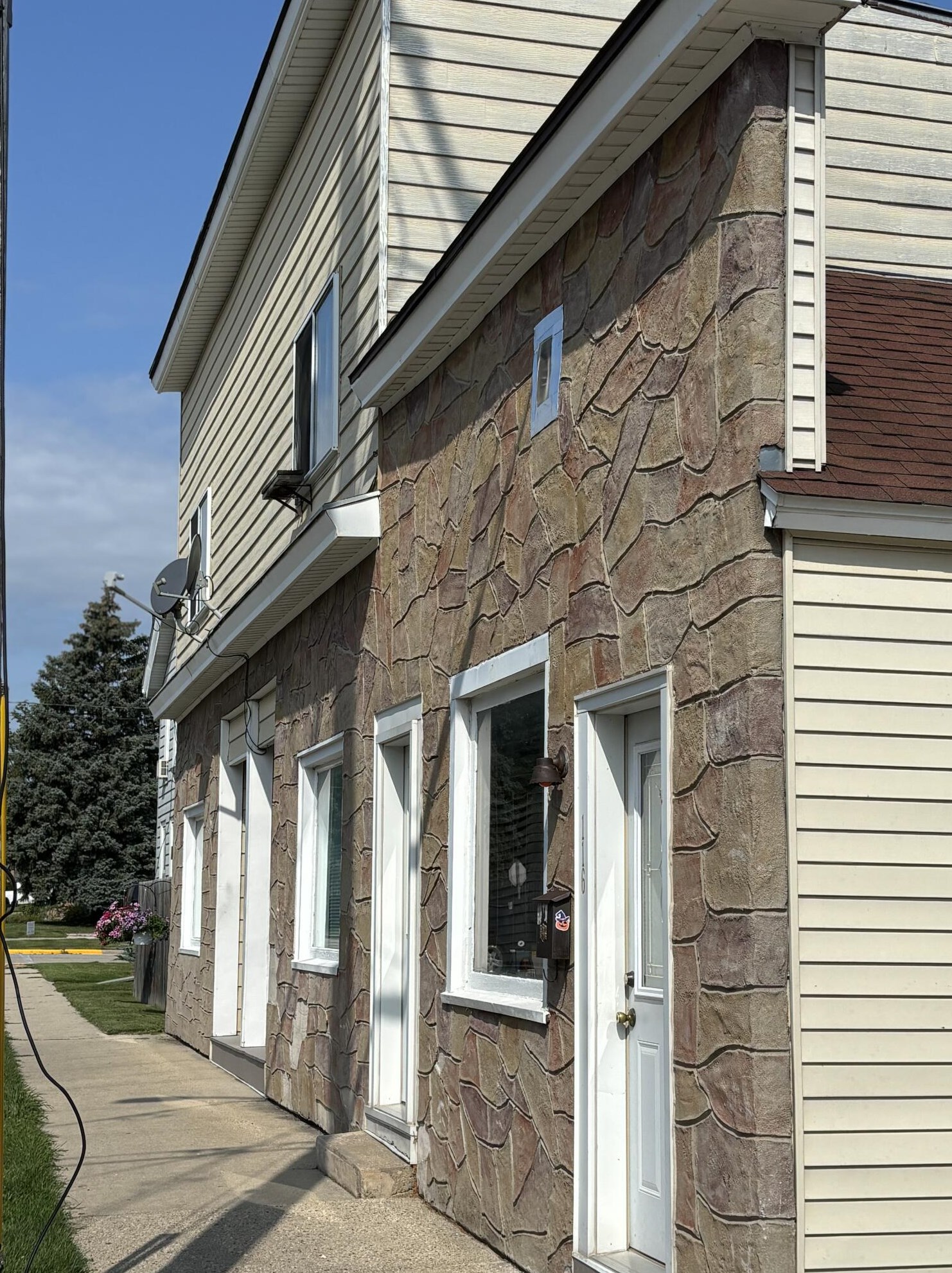 116 Allen St, Mayville, WI 53050