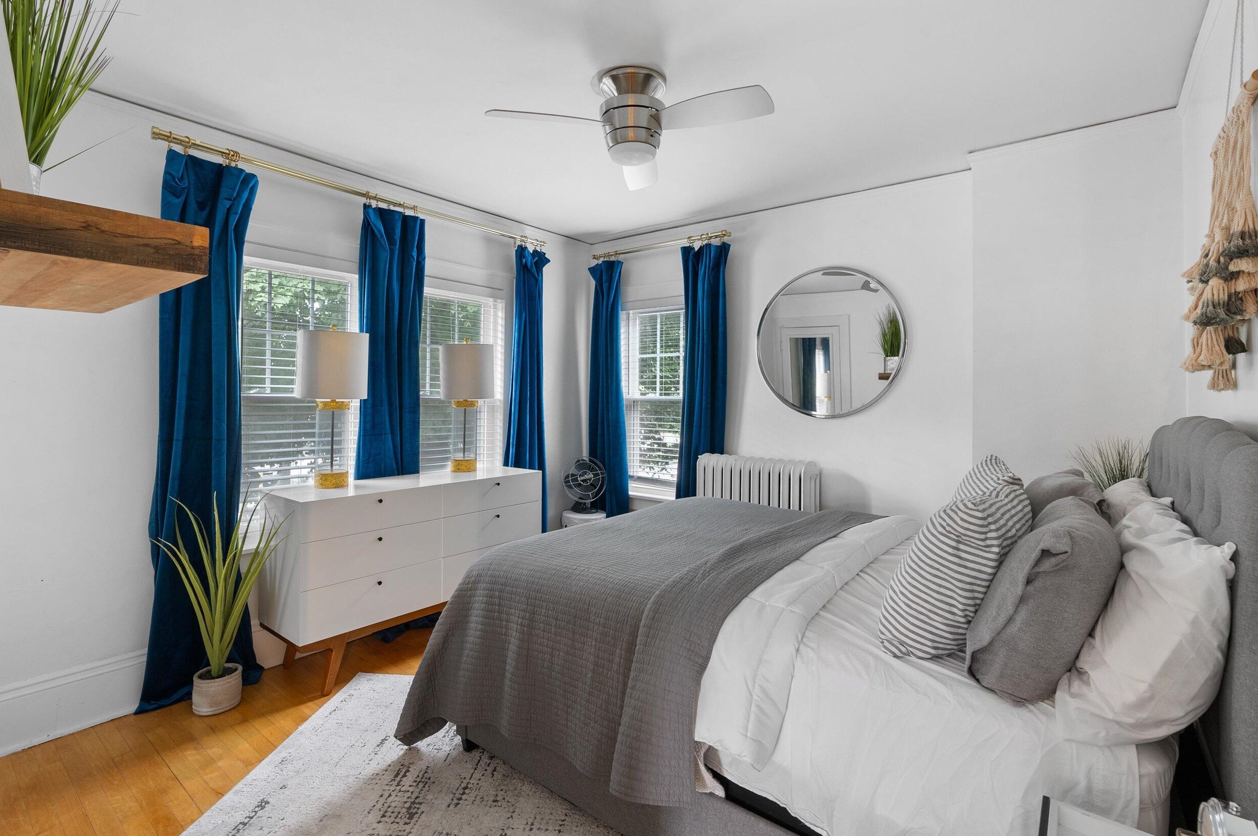 3059 Prospect Ave, Milwaukee WI  53211-3348 exterior