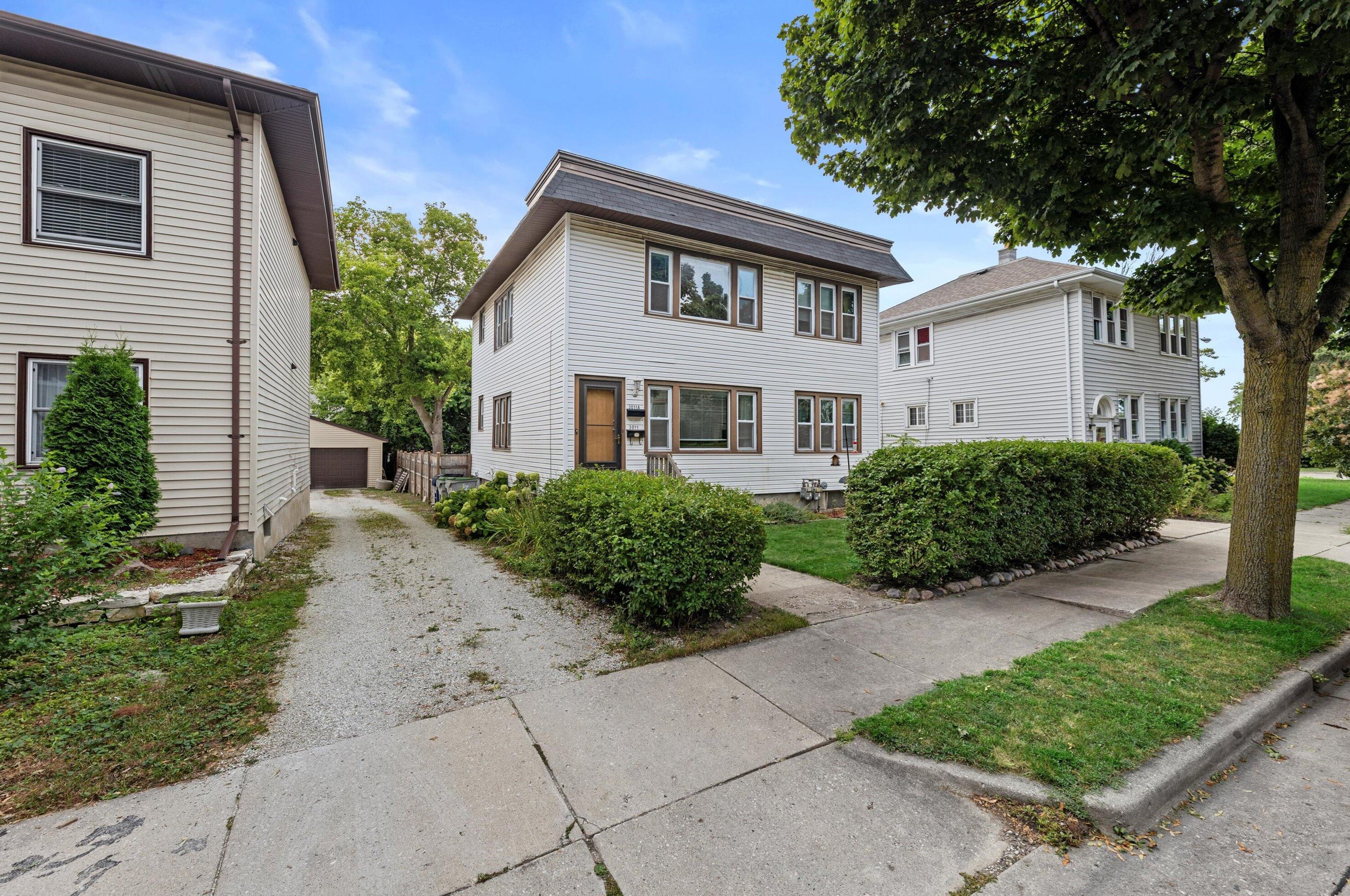 3011 S Hanson Ave #3011a, Milwaukee, WI 53207