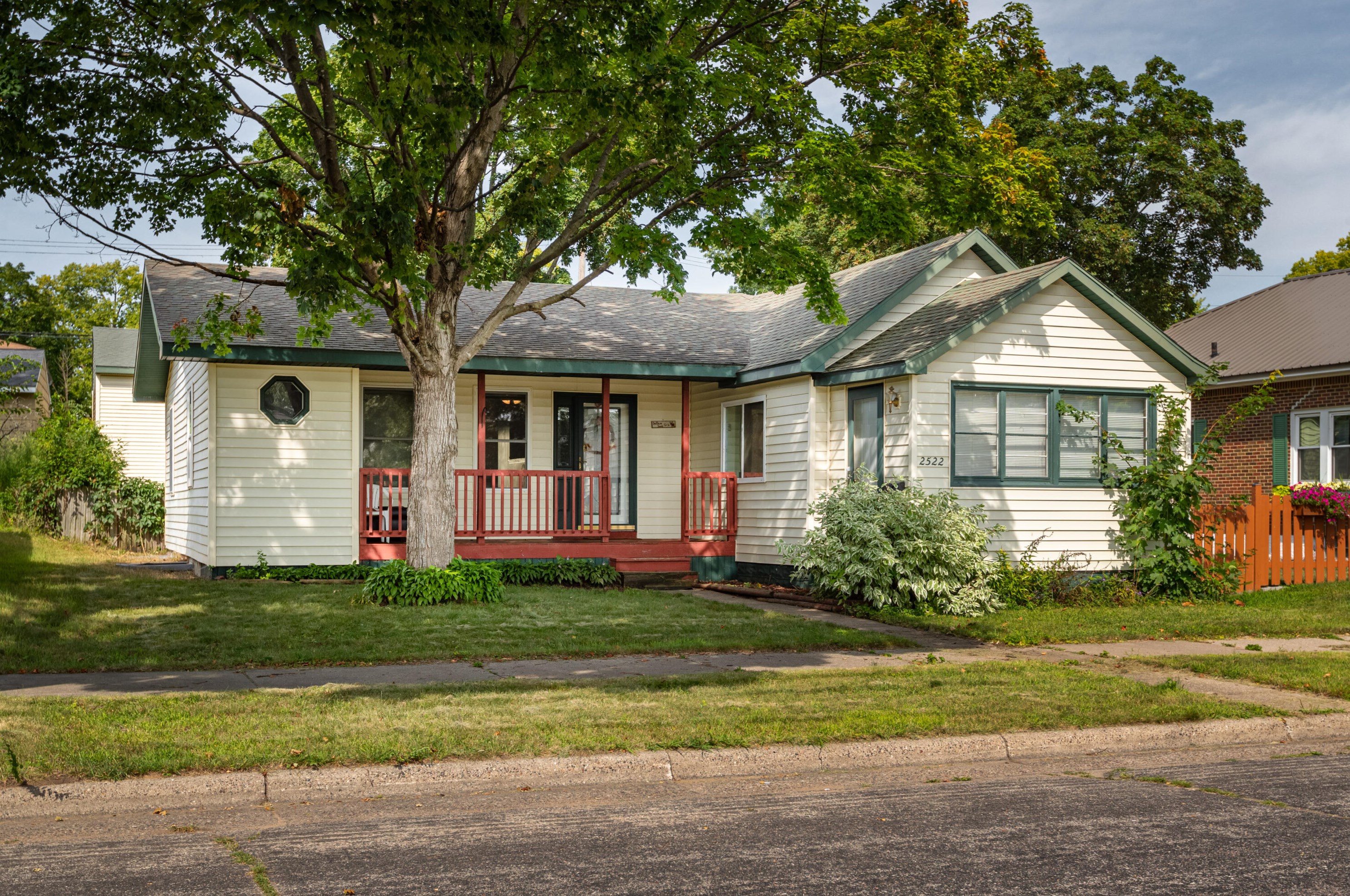 2522 14th St, La Crosse, WI 54601