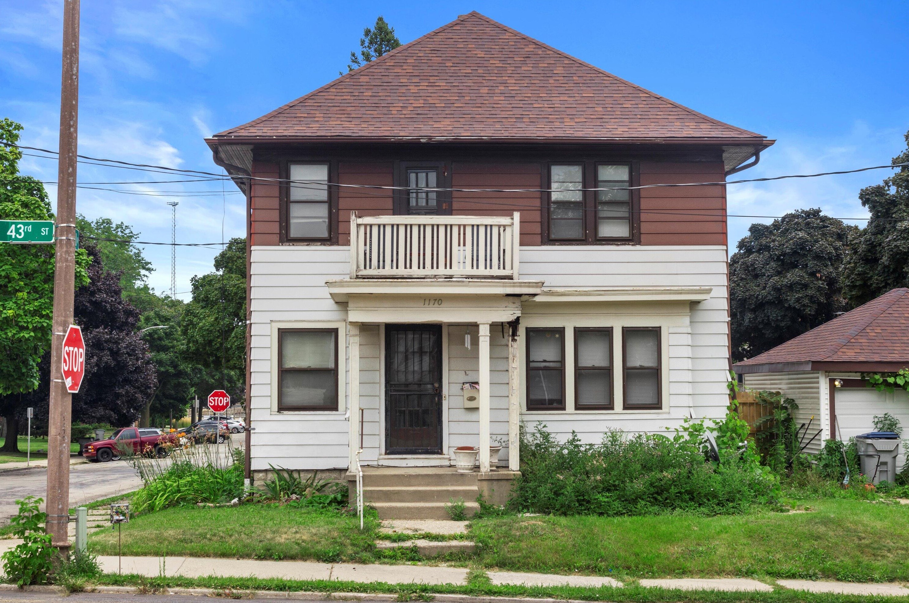 4214 W Martin Dr, Milwaukee, WI 53208