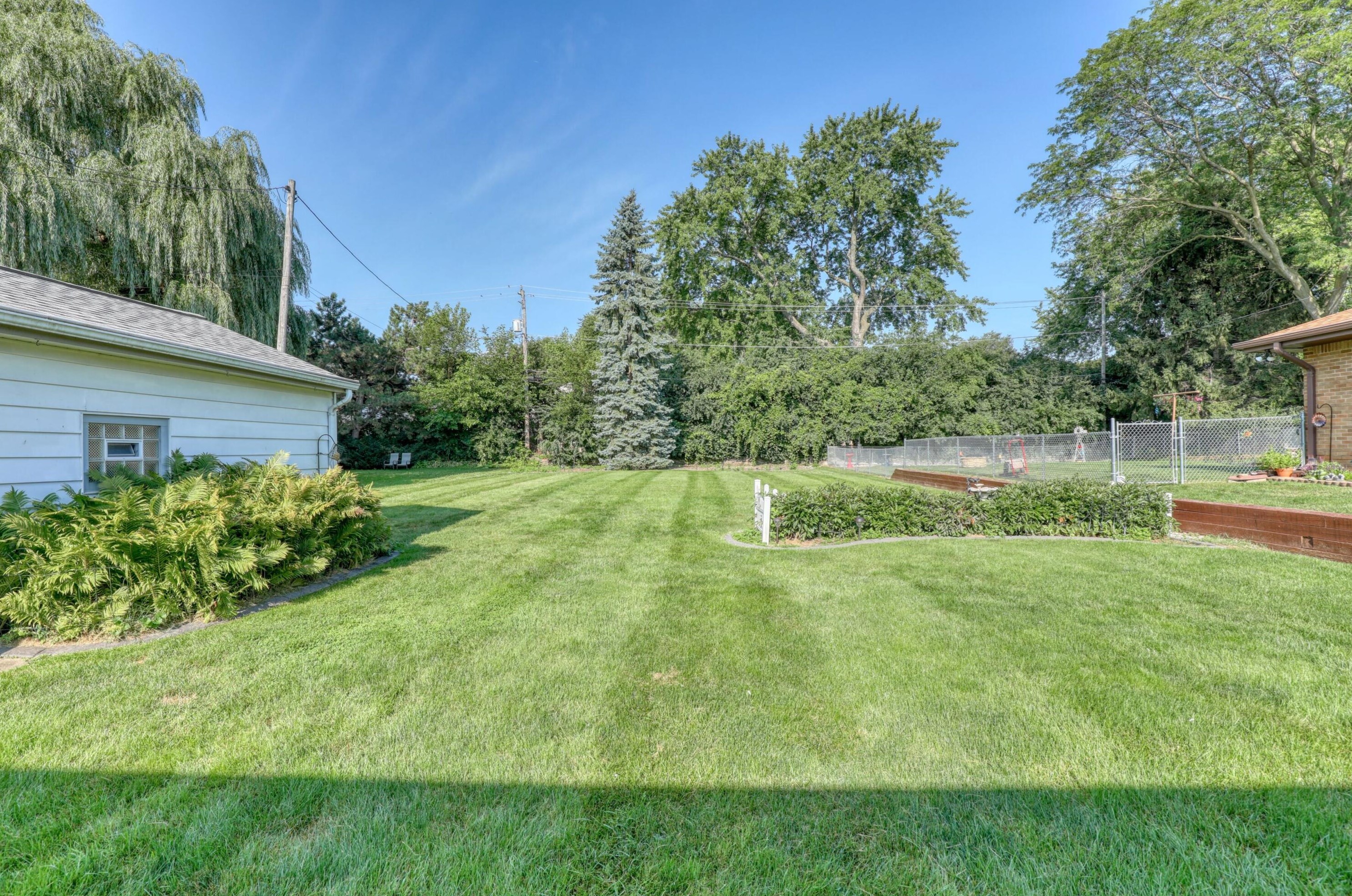 567 N 93rd St, Milwaukee, WI 53226