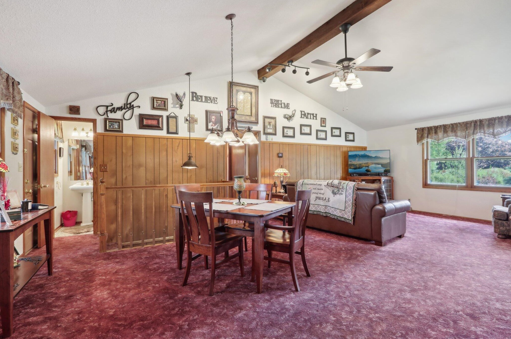 7910 W Cold Spring Rd, Milwaukee, WI 53220
