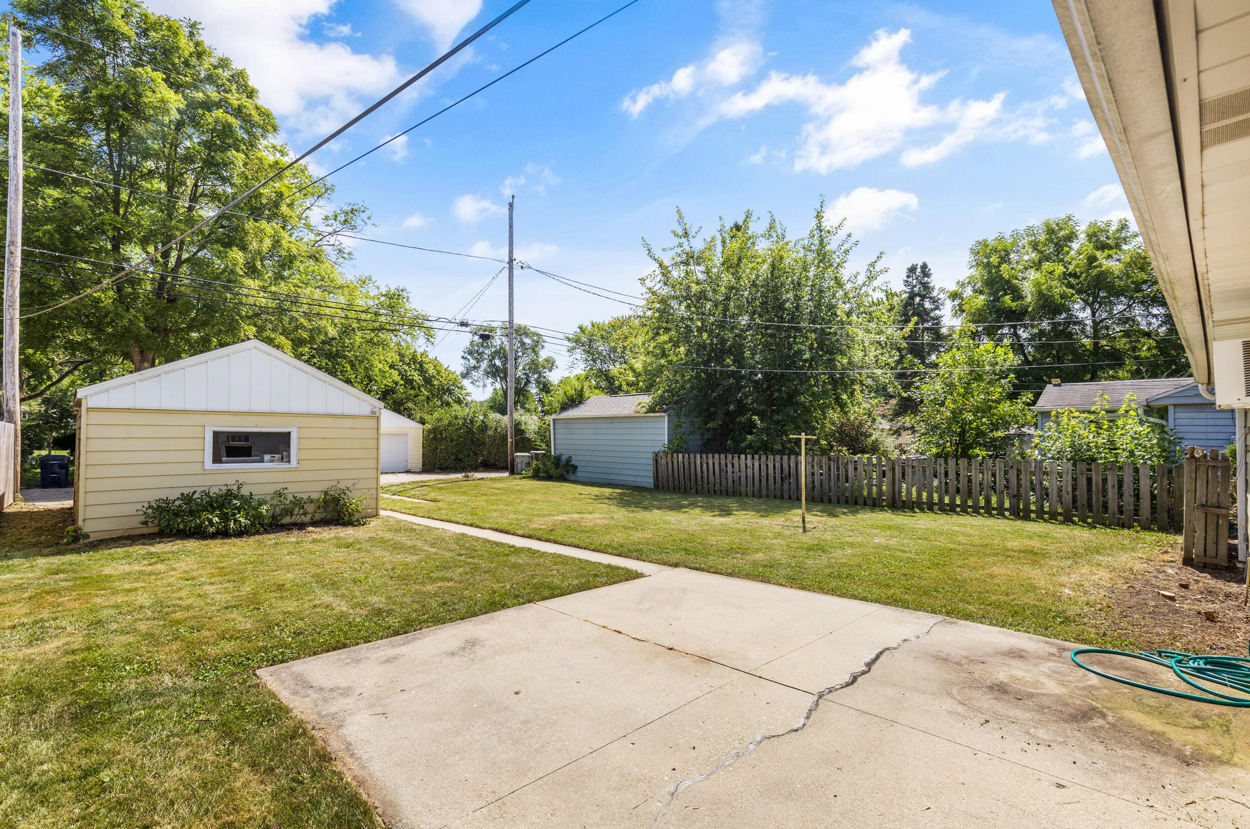 3150 84, Milwaukee WI 53222-3701 exterior