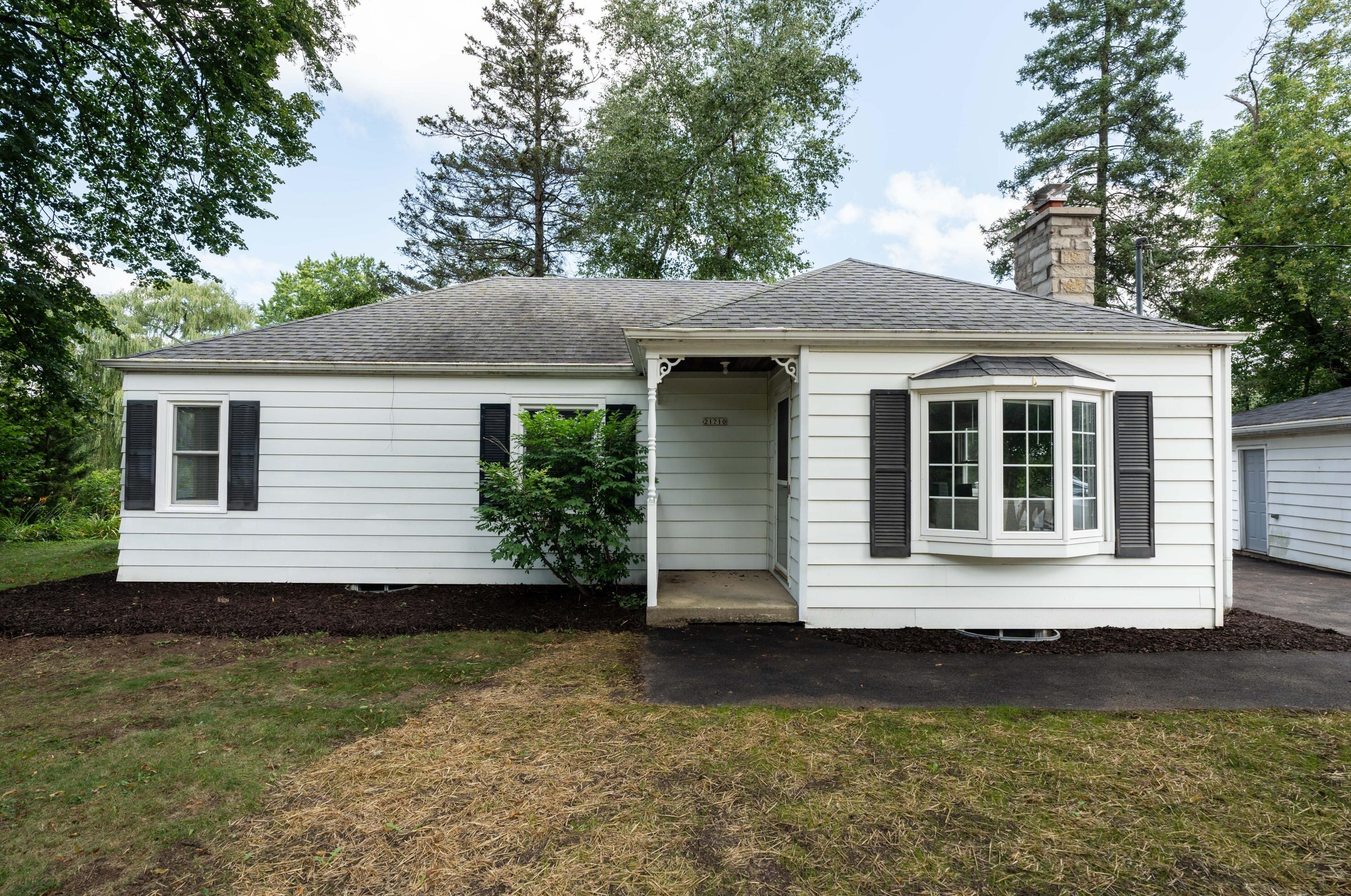 21210 W North Ave, Brookfield, WI 53045