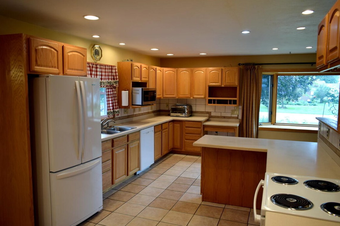 2540 1st Ave, La Crosse, WI 54603