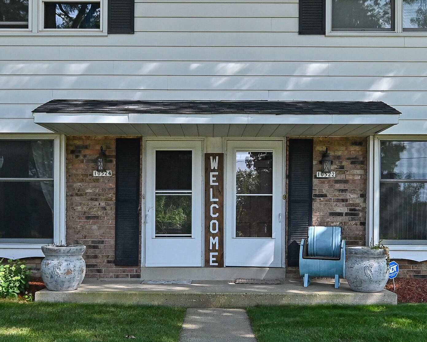 10522 W Parnell Ave #10524, Hales Corners, WI 53130