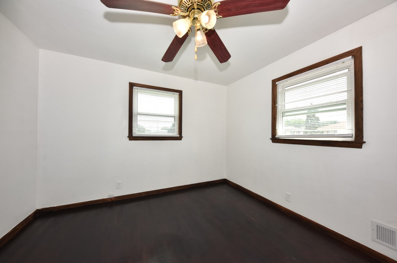 4820 91st St, Milwaukee WI  53225-4126 exterior