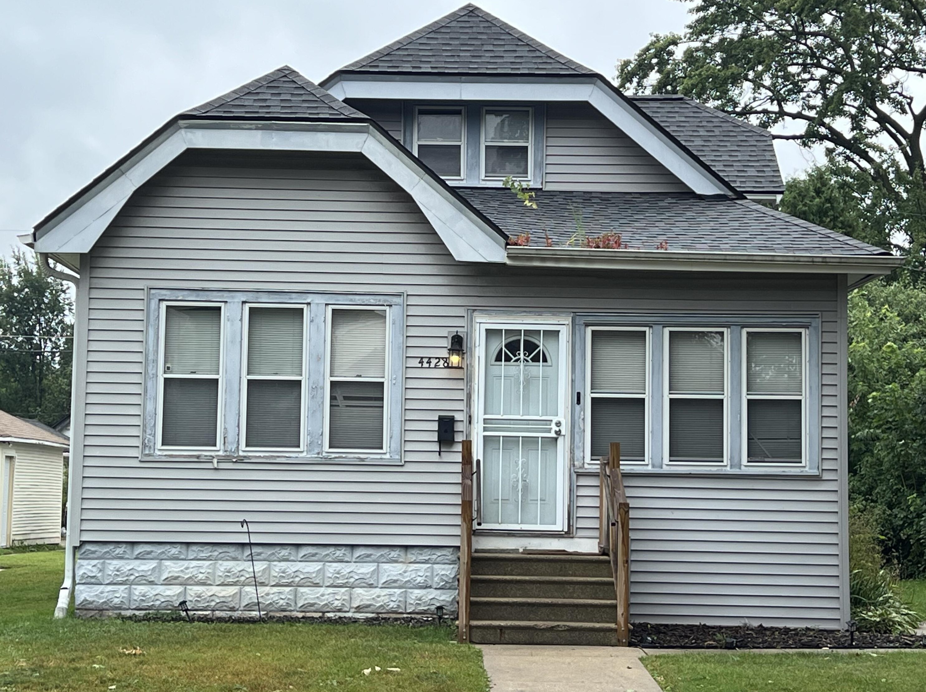 4428 N 57th St, Milwaukee, WI 53218