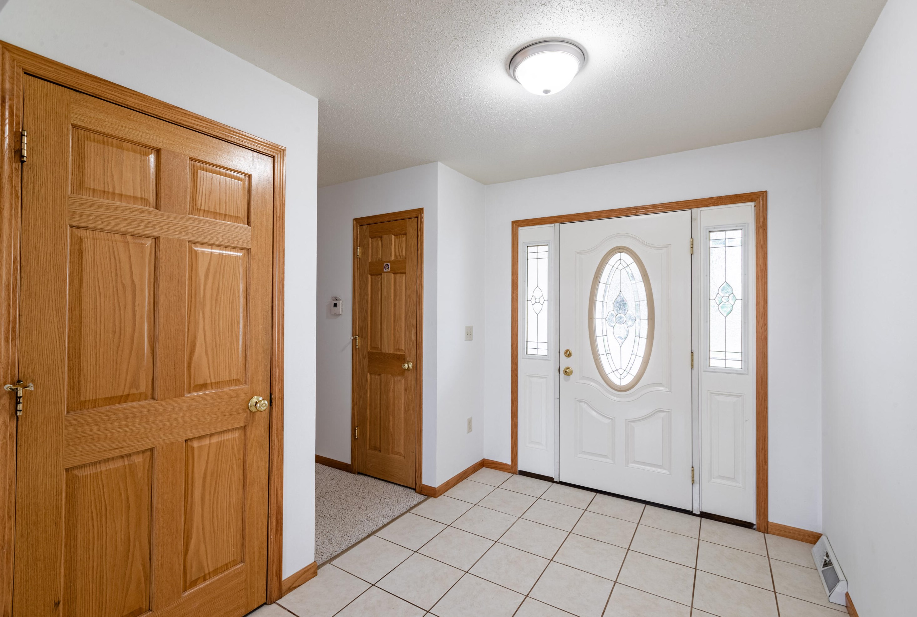 800 Oakwood Dr, Holmen, WI 54636