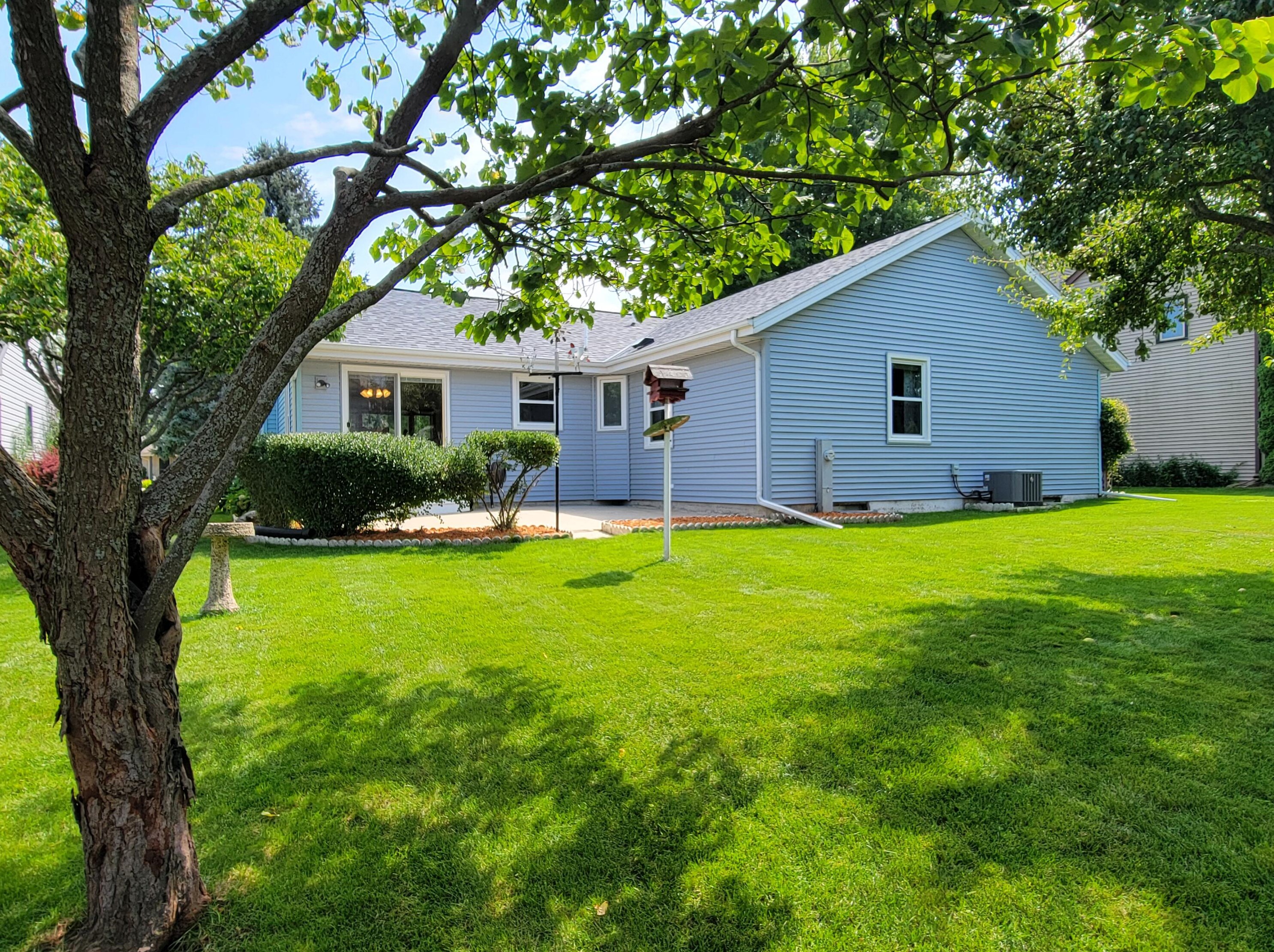 3404 15th Ave, South Milwaukee, WI 53172
