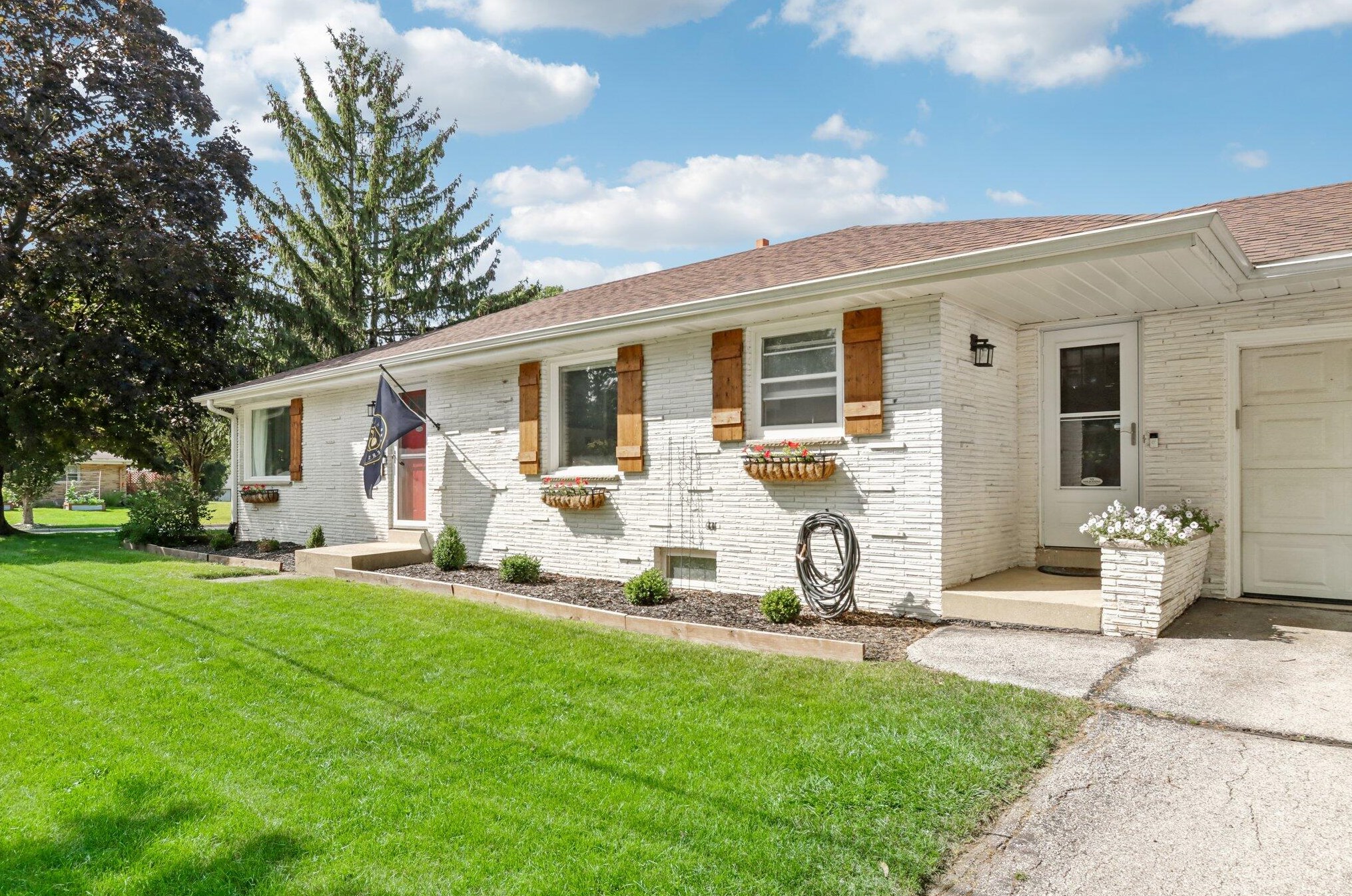9632 W Fiebrantz Ave, Milwaukee, WI 53222