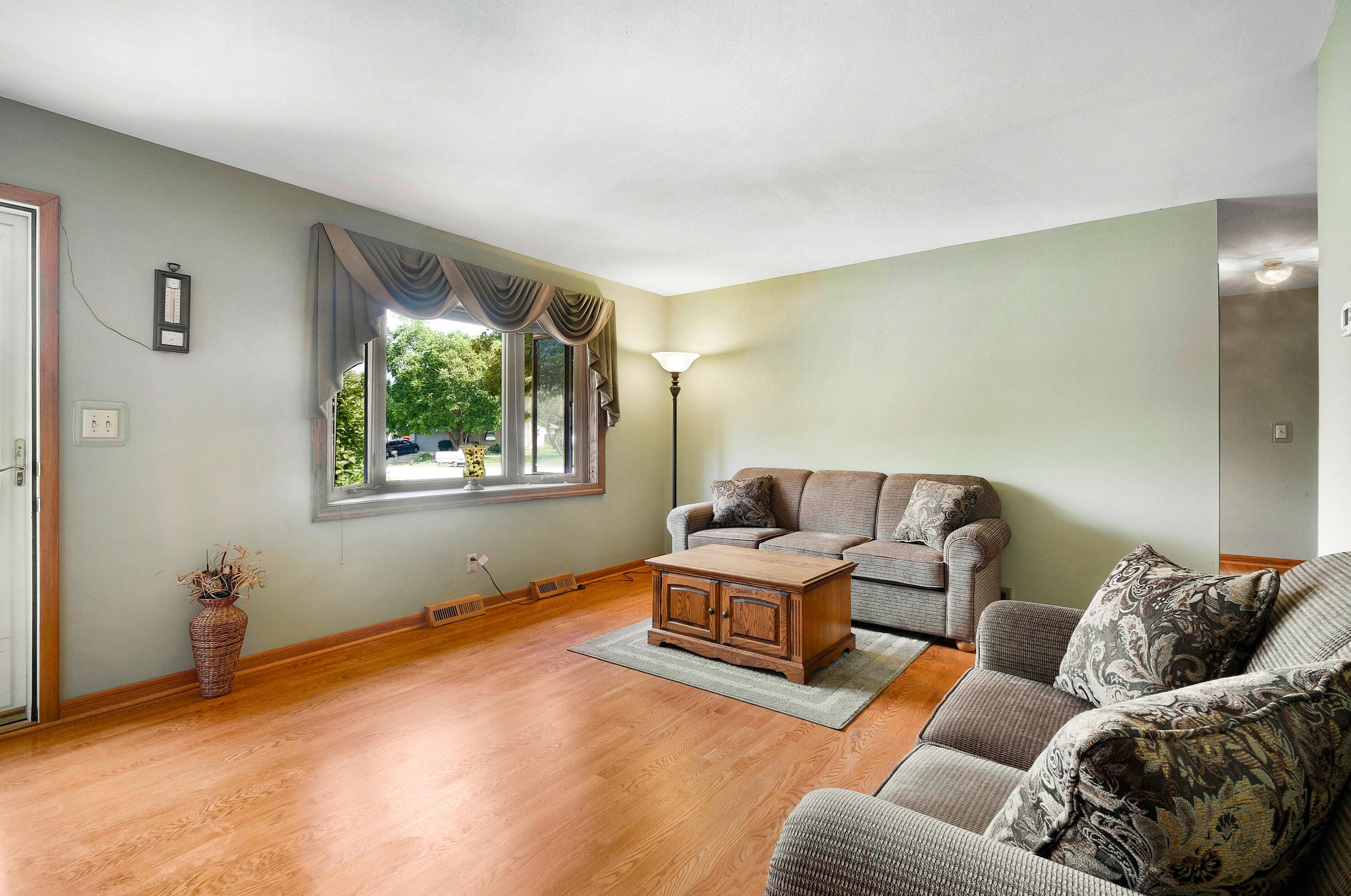 419 Locust Dr, West Bend, WI 53095