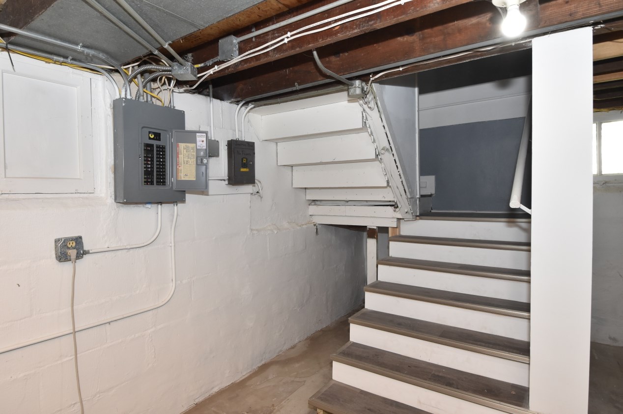 1309 49, Milwaukee WI 53208-2250 exterior