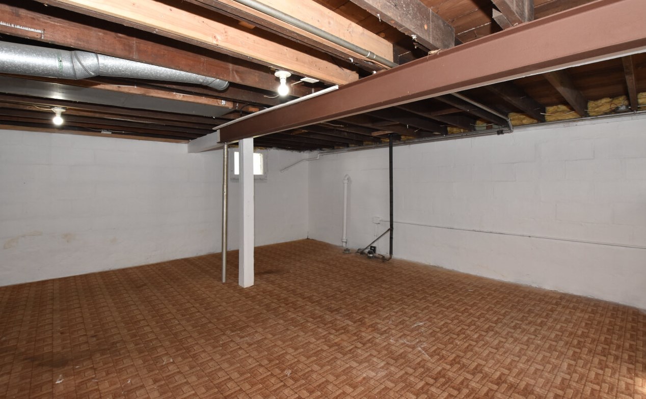 1309 49, Milwaukee WI 53208-2250 exterior