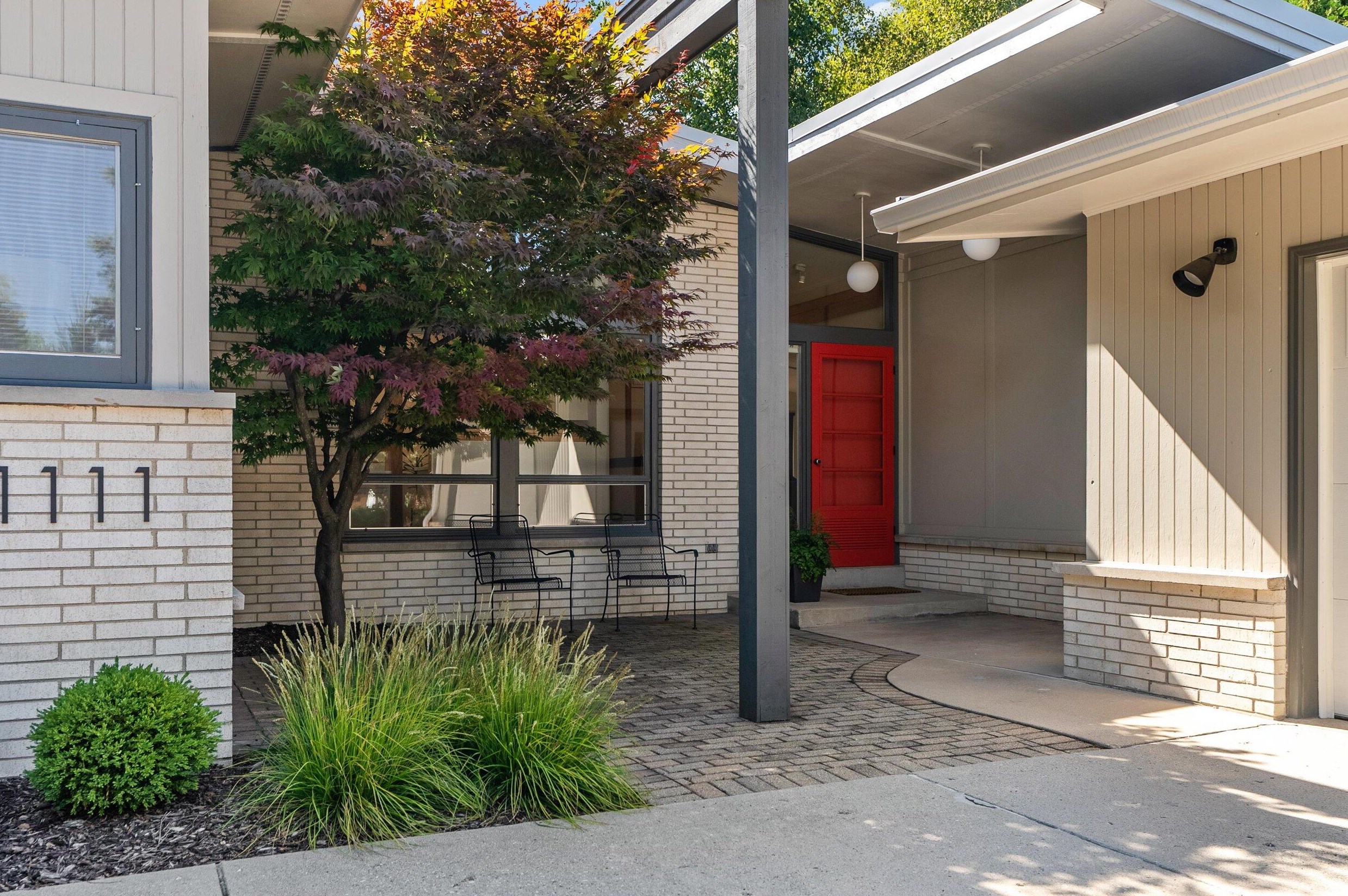 1111 W Montclaire Ave, Milwaukee, WI 53217