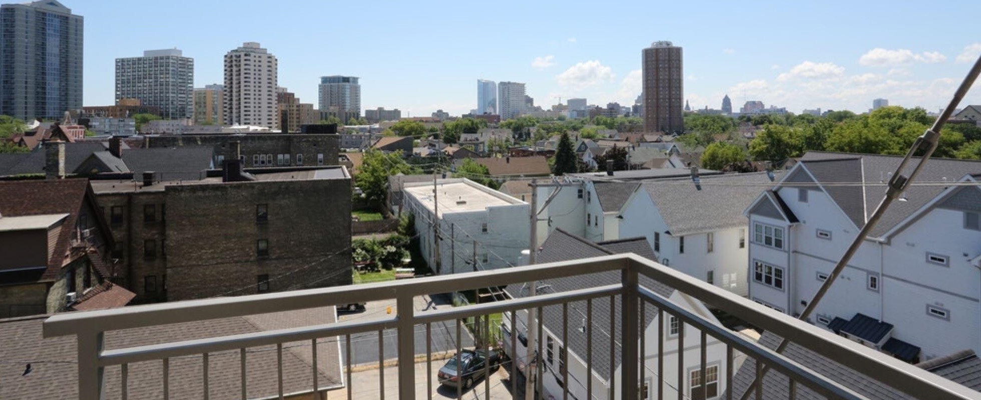 1809 N Cambridge Ave #202, Milwaukee, WI 53202