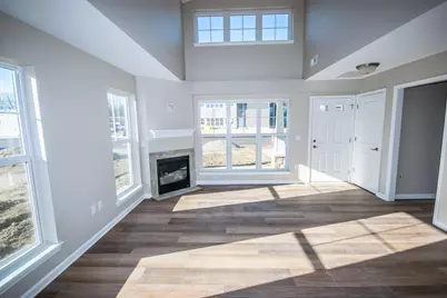 1125  Anchor Ave, West Bend, WI 53095 - Photo 2