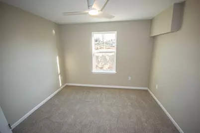 1125  Anchor Ave, West Bend, WI 53095 - Photo 10