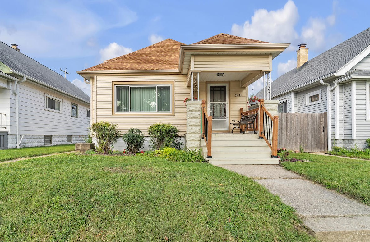 3441 S 15th Pl, Milwaukee, WI 53215