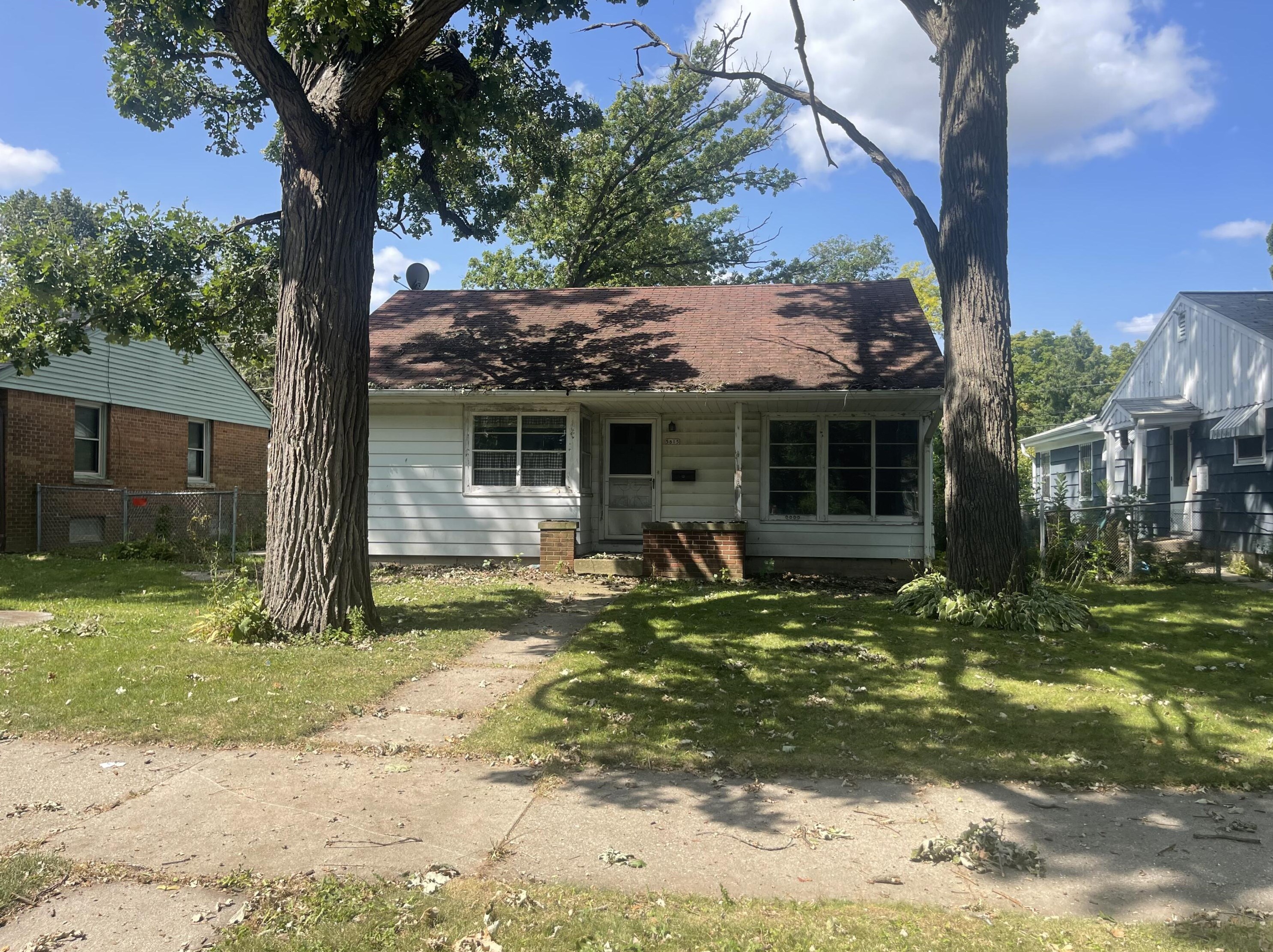 5815 N 34th St, Milwaukee, WI 53209