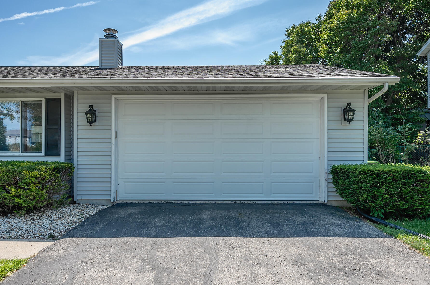 413 Eilbes Ave, Beaver Dam, WI 53916
