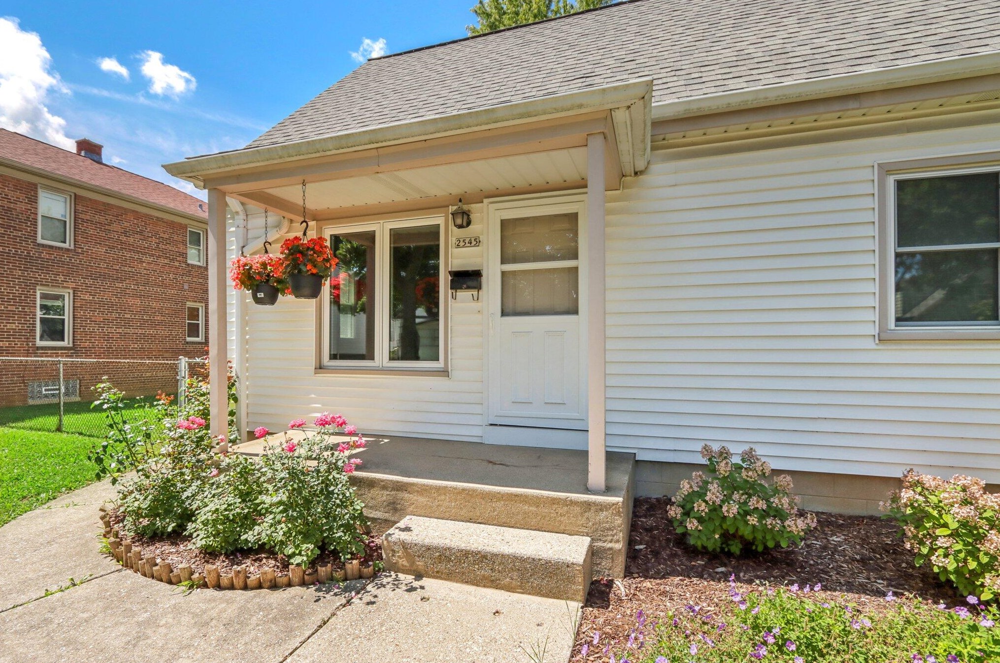 2545 S 34th St, Milwaukee, WI 53215