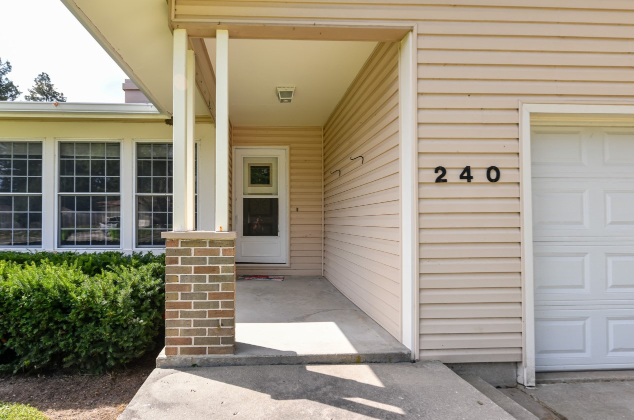 240 W Wisconsin St, Delavan, WI 53115