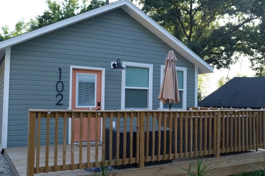 102 Forest Ave, Edgerton, WI 53534